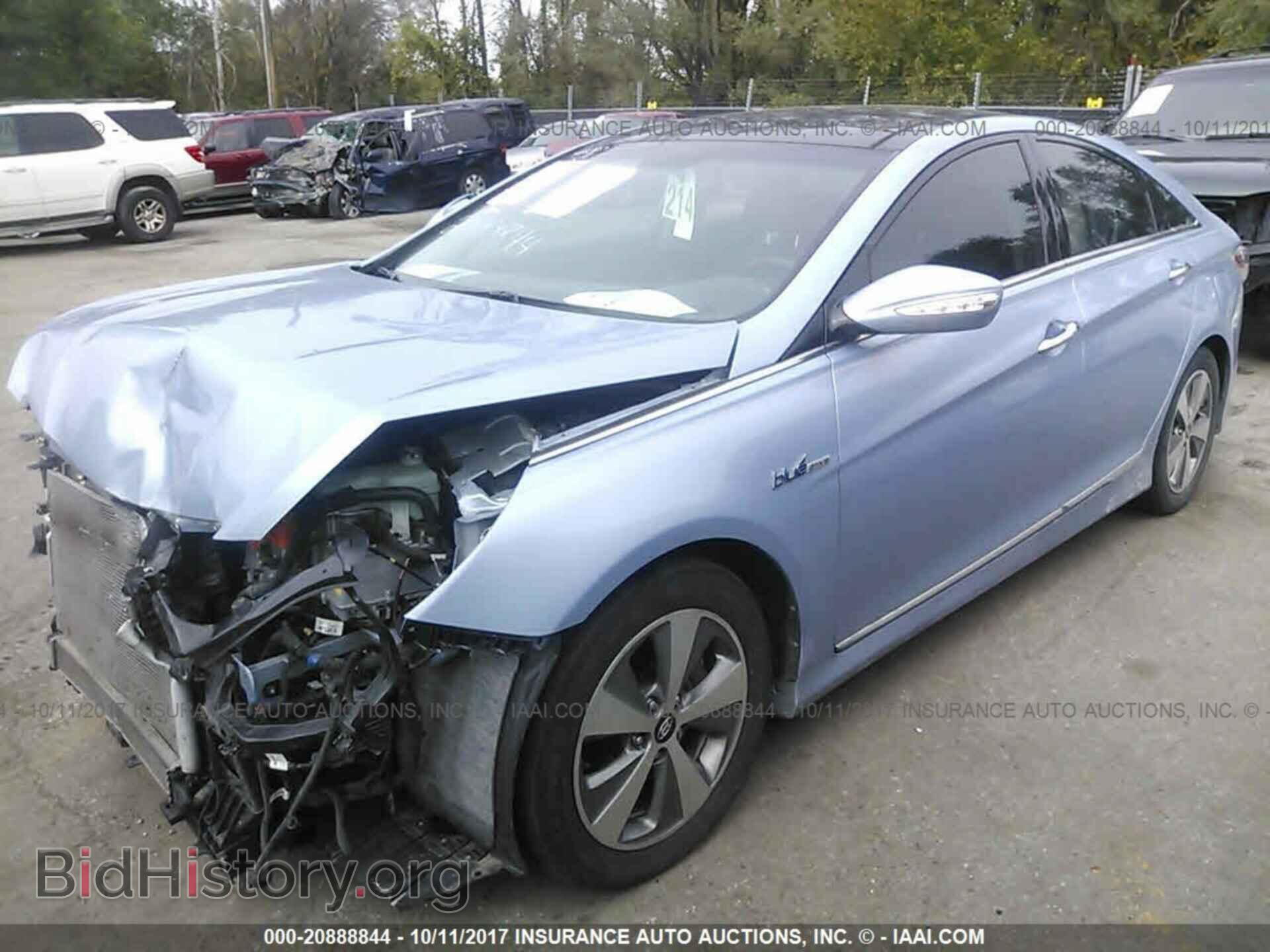 2012 Hyundai Sonata - VIN: KMHEC4A41CA021990 - Photo 2
