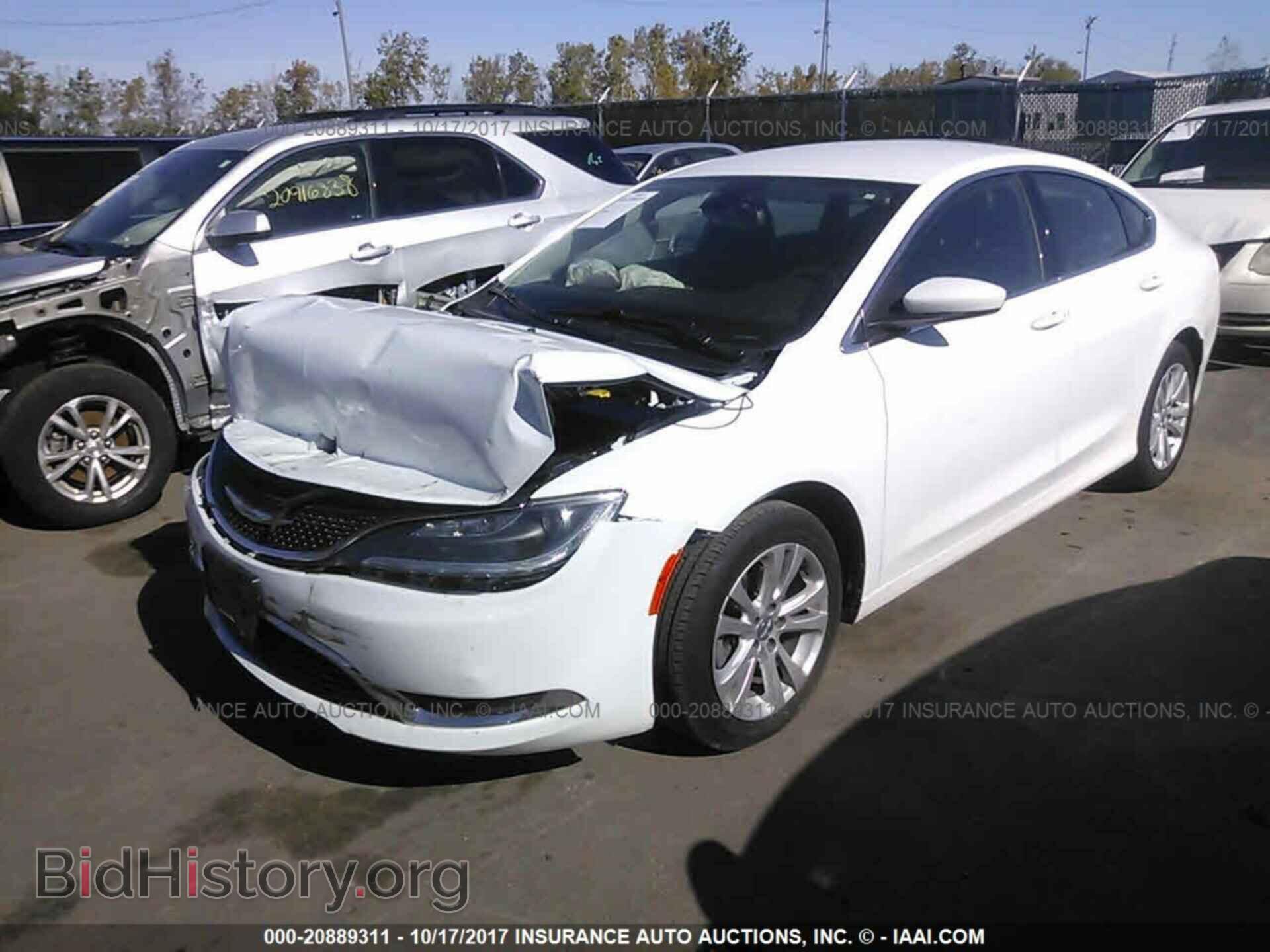 2015 Chrysler 200 - VIN: 1C3CCCAB9FN741298 - Photo 2