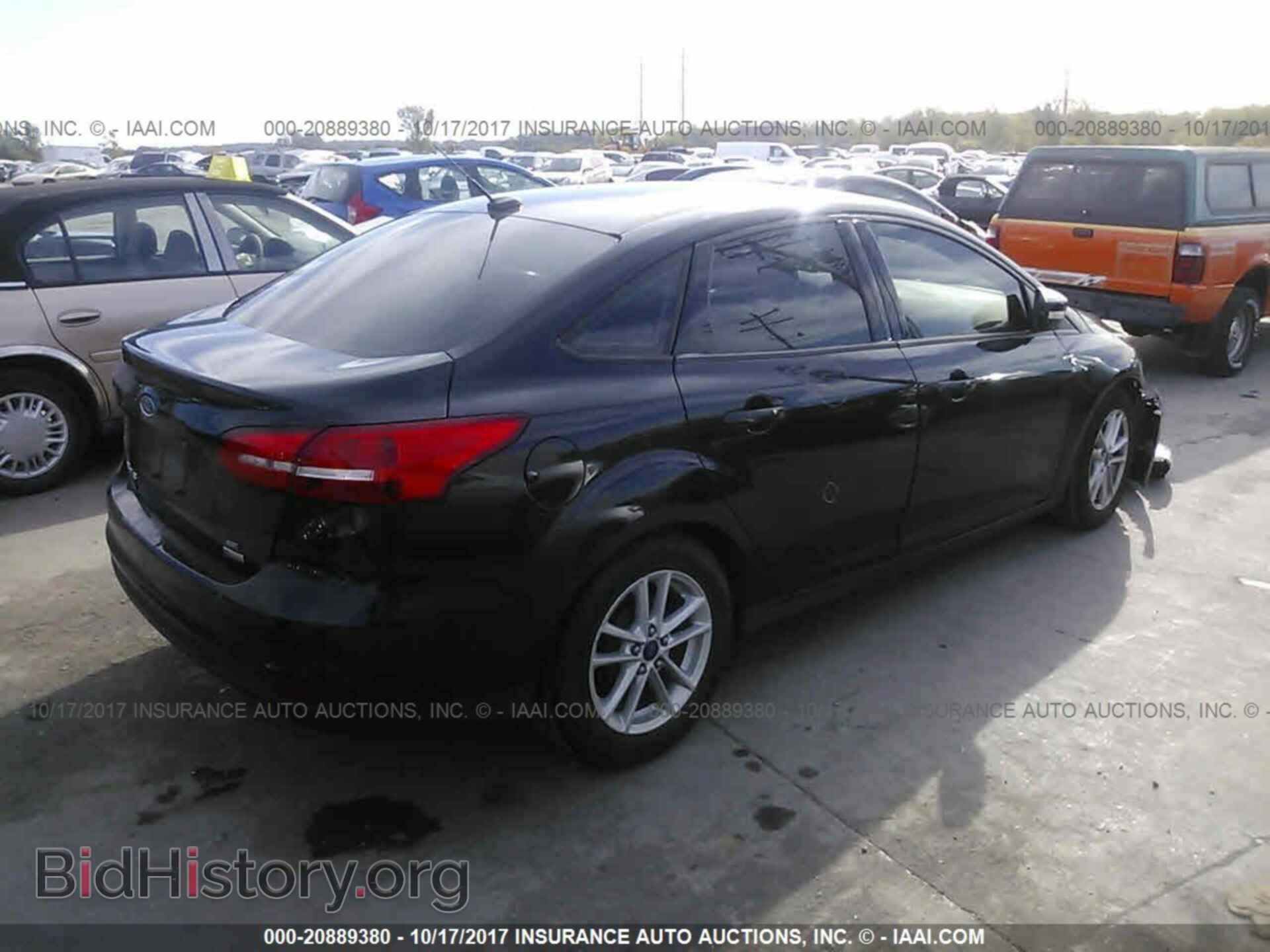 2015 Ford Focus - VIN: 1FADP3FE8FL231050 - Photo 4