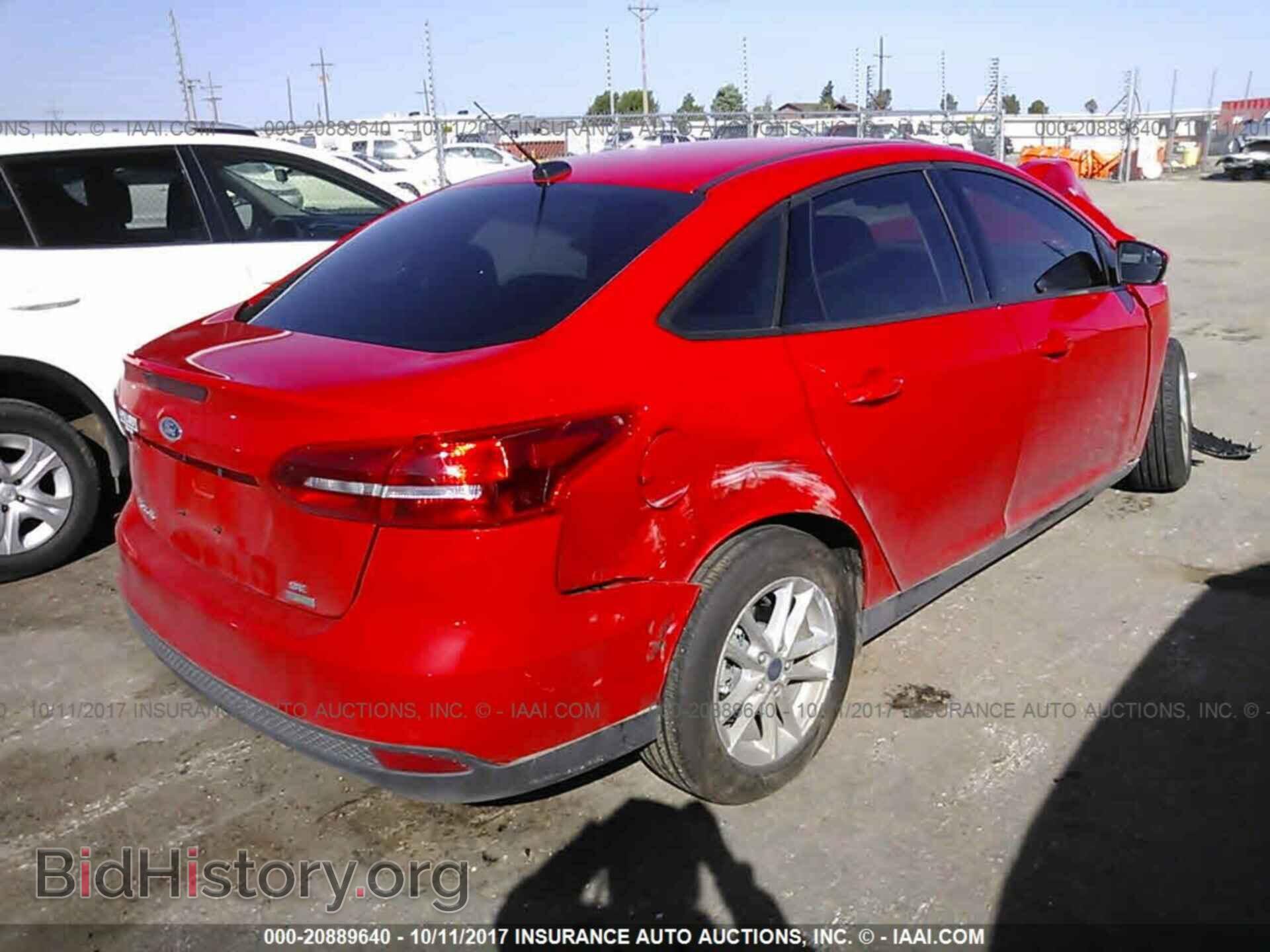 2017 Ford Focus - VIN: 1FADP3FE2HL222525 - Фото 4