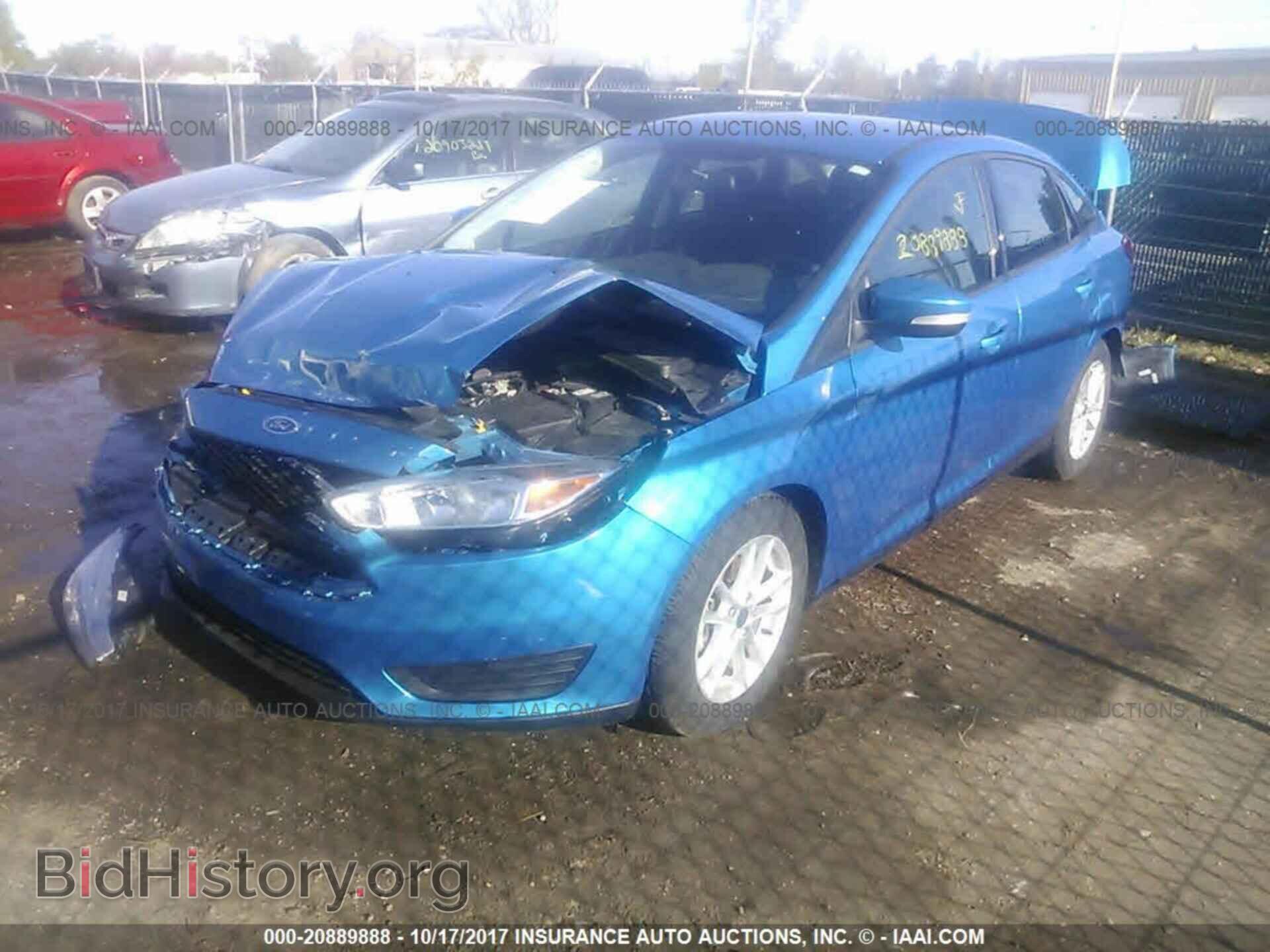 2016 Ford Focus - VIN: 1FADP3F24GL403341 - Photo 2