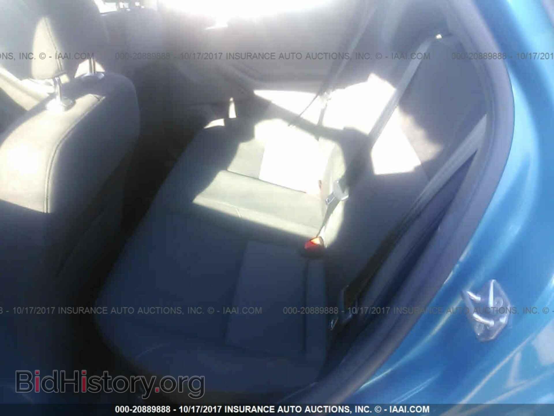 2016 Ford Focus - VIN: 1FADP3F24GL403341 - Photo 8