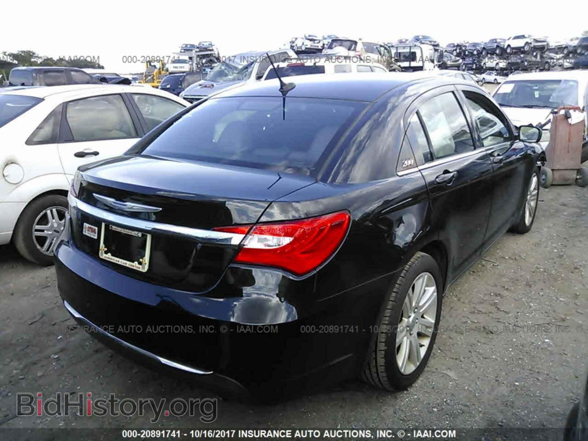2012 Chrysler 200 - VIN: 1C3CCBBG2CN250961 - Photo 4