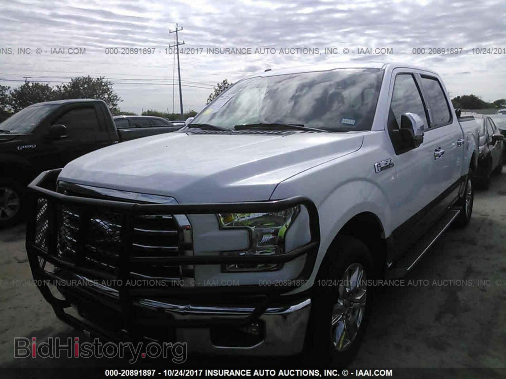2017 Ford F150 - VIN: 1FTEW1C82HKC82010 - Фото 2