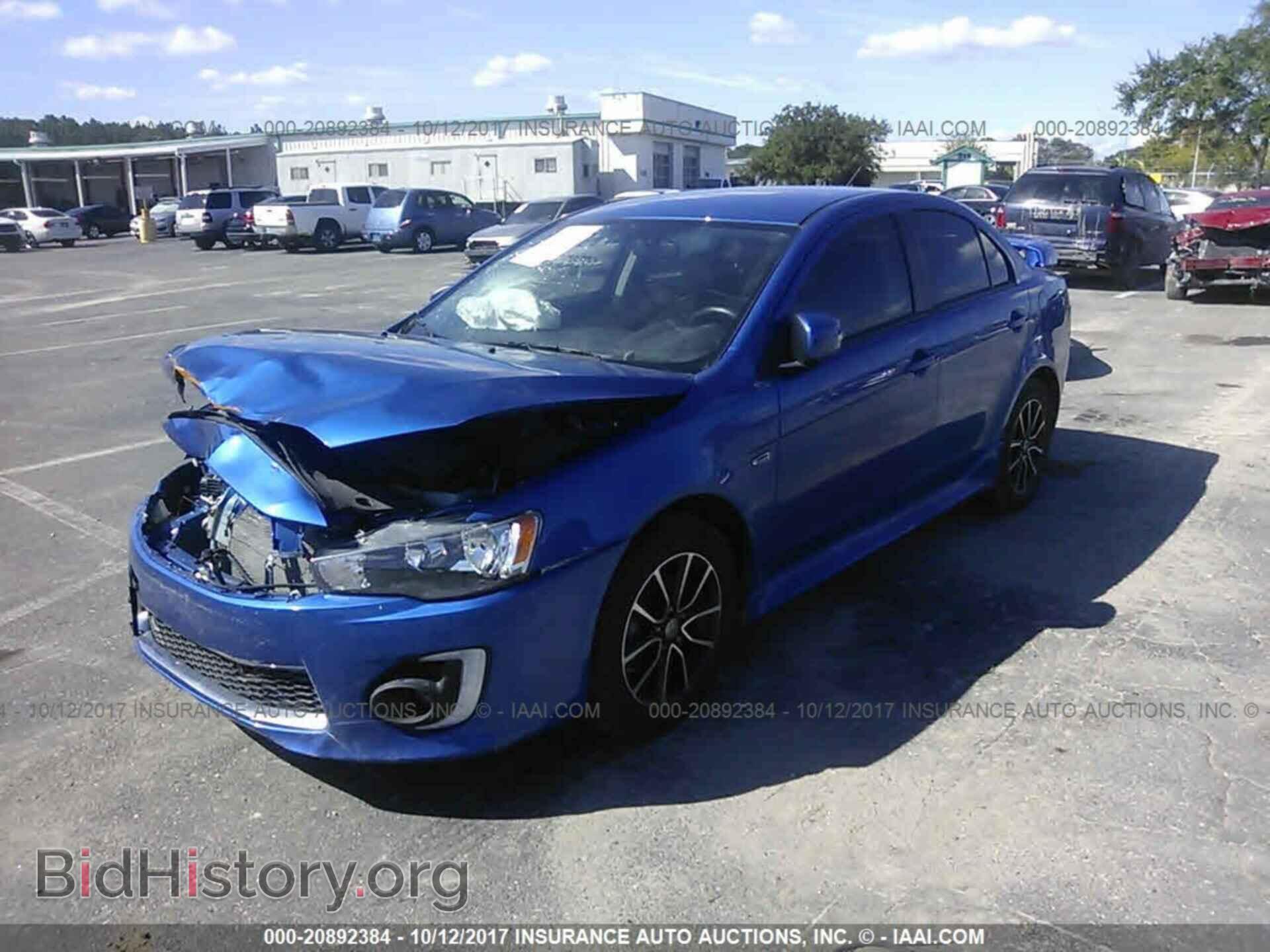 2017 Mitsubishi Lancer - VIN: JA32U2FUXHU000724 - Фото 2