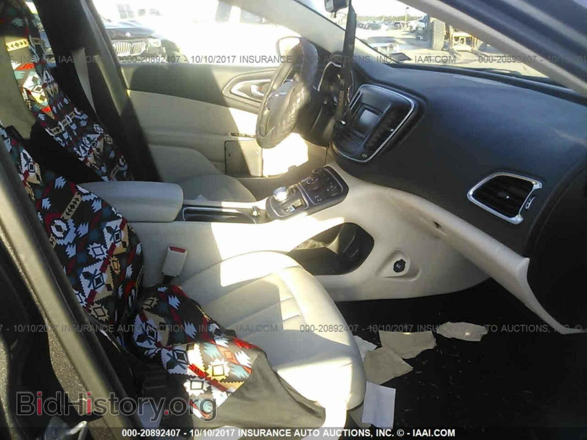 2016 Chrysler 200 - VIN: 1C3CCCAB2GN154099 - Photo 5