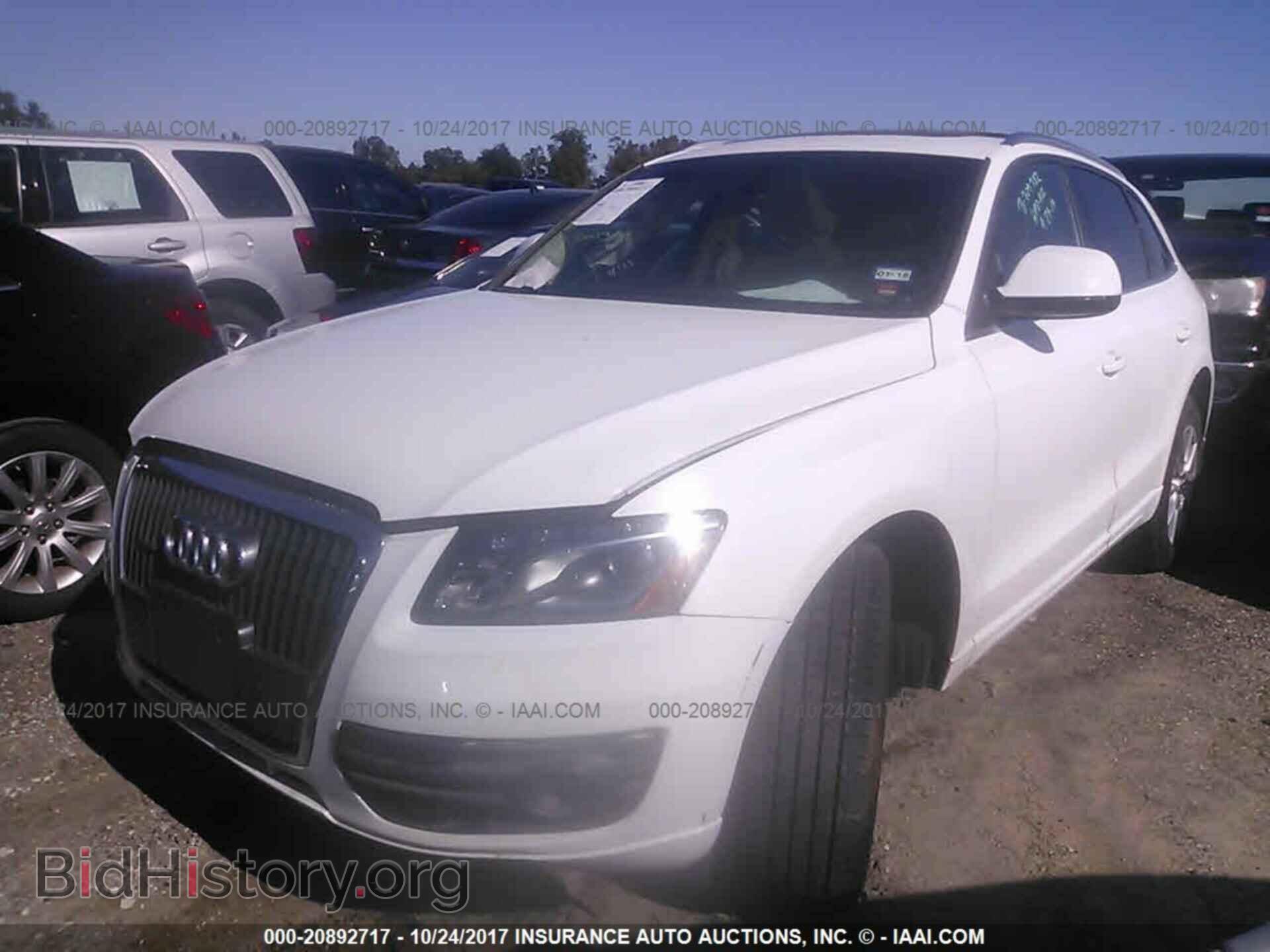 2011 Audi Q5 - VIN: WA1LFAFPXBA034346 - Фото 2
