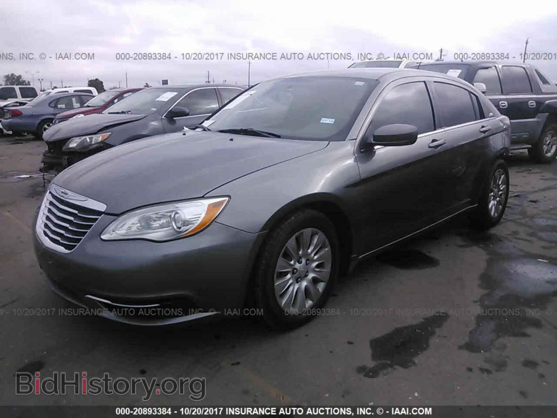 2012 Chrysler 200 - VIN: 1C3CCBAB5CN268442 - Photo 2
