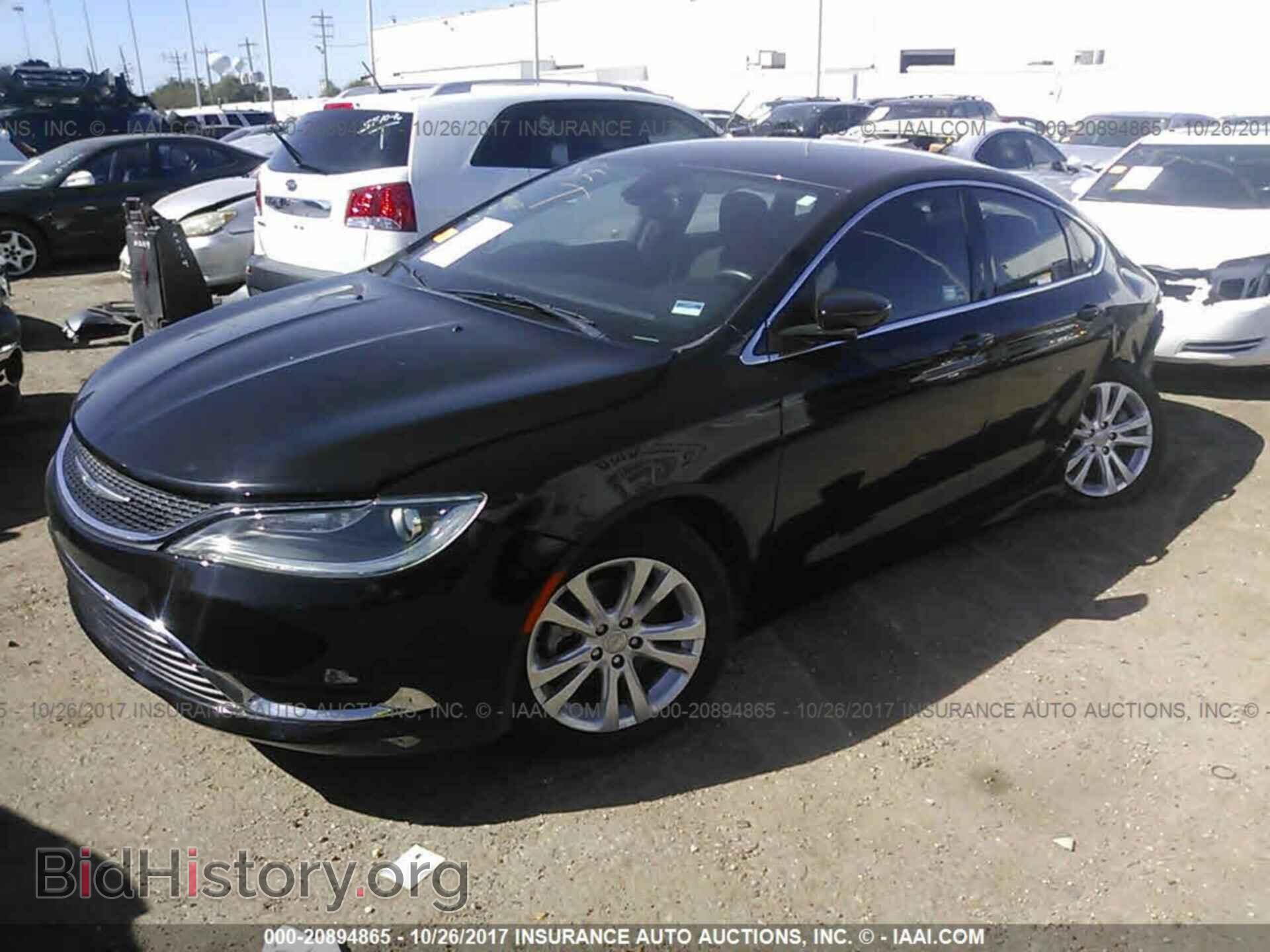 2015 Chrysler 200 - VIN: 1C3CCCAB7FN639966 - Photo 2