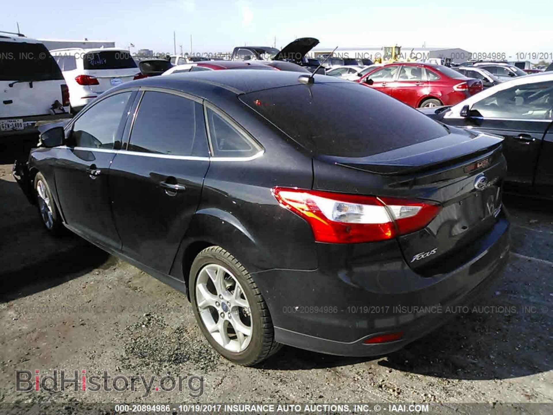 2013 Ford Focus - VIN: 1FADP3J23DL157708 - Photo 3