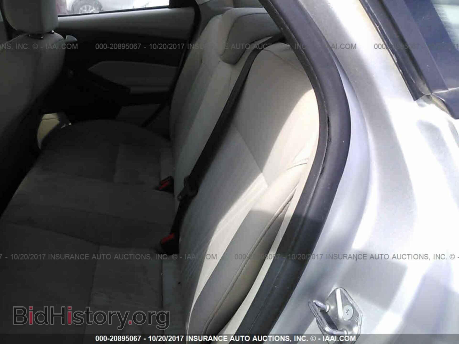 2015 Ford Focus - VIN: 1FADP3F27FL206887 - Photo 8