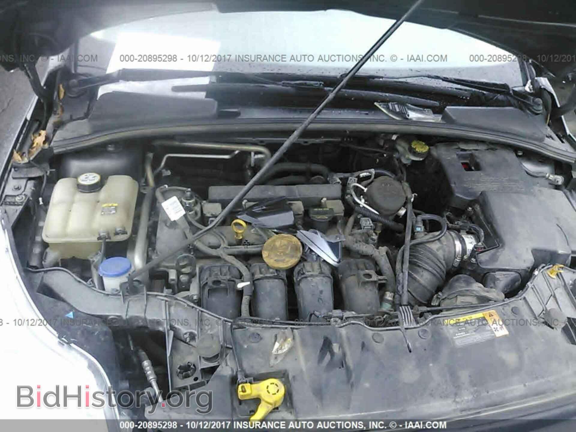 2012 Ford Focus - VIN: 1FAHP3H24CL252400 - Photo 10