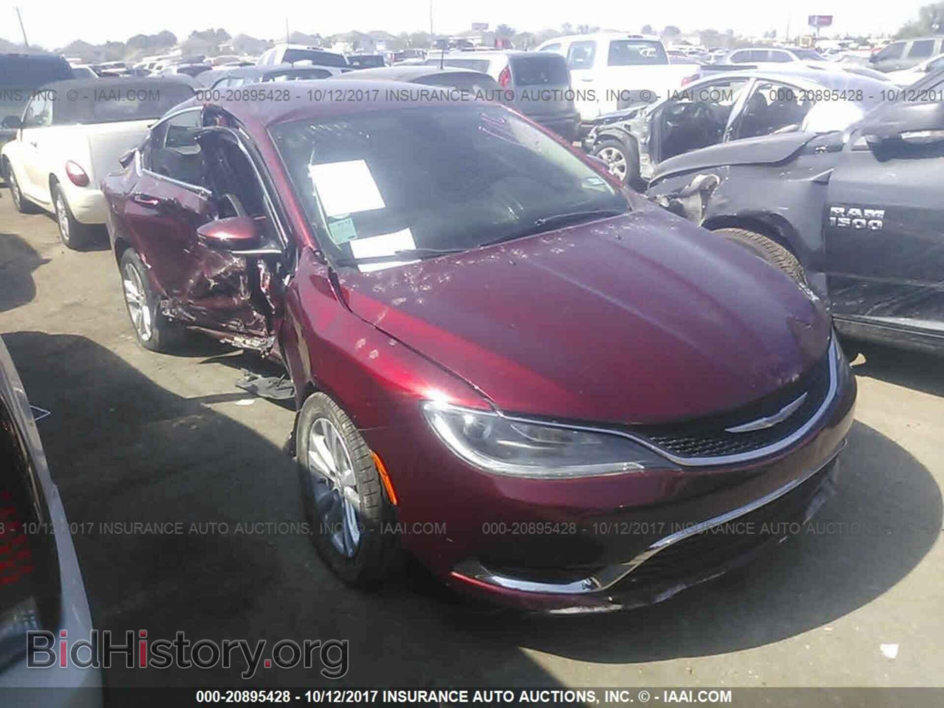 Photo 1C3CCCAB5FN687949 - Chrysler 200 2015