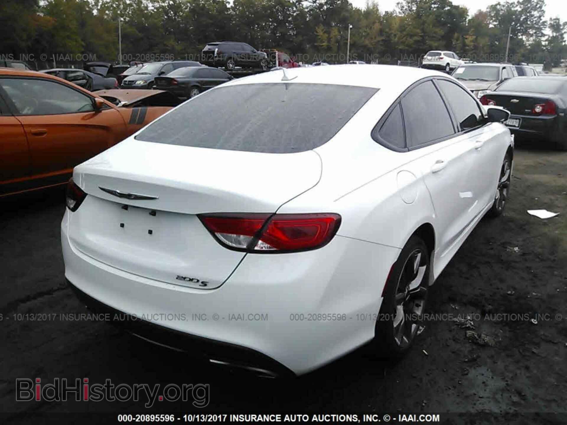 2015 Chrysler 200 - VIN: 1C3CCCBB6FN558438 - Photo 4