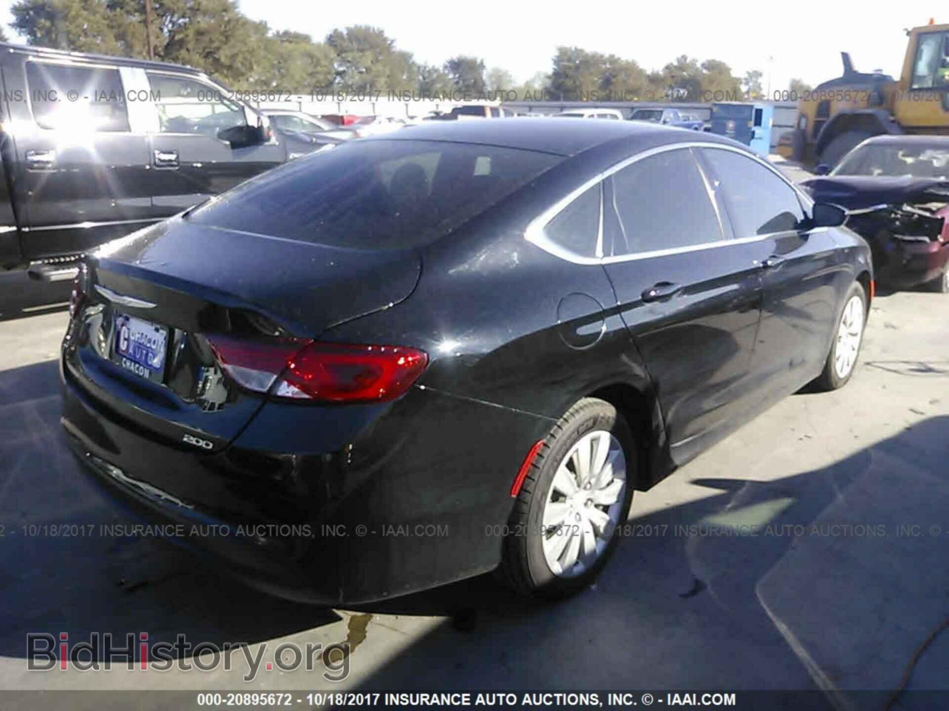 2016 Chrysler 200 - VIN: 1C3CCCFB2GN100200 - Photo 4