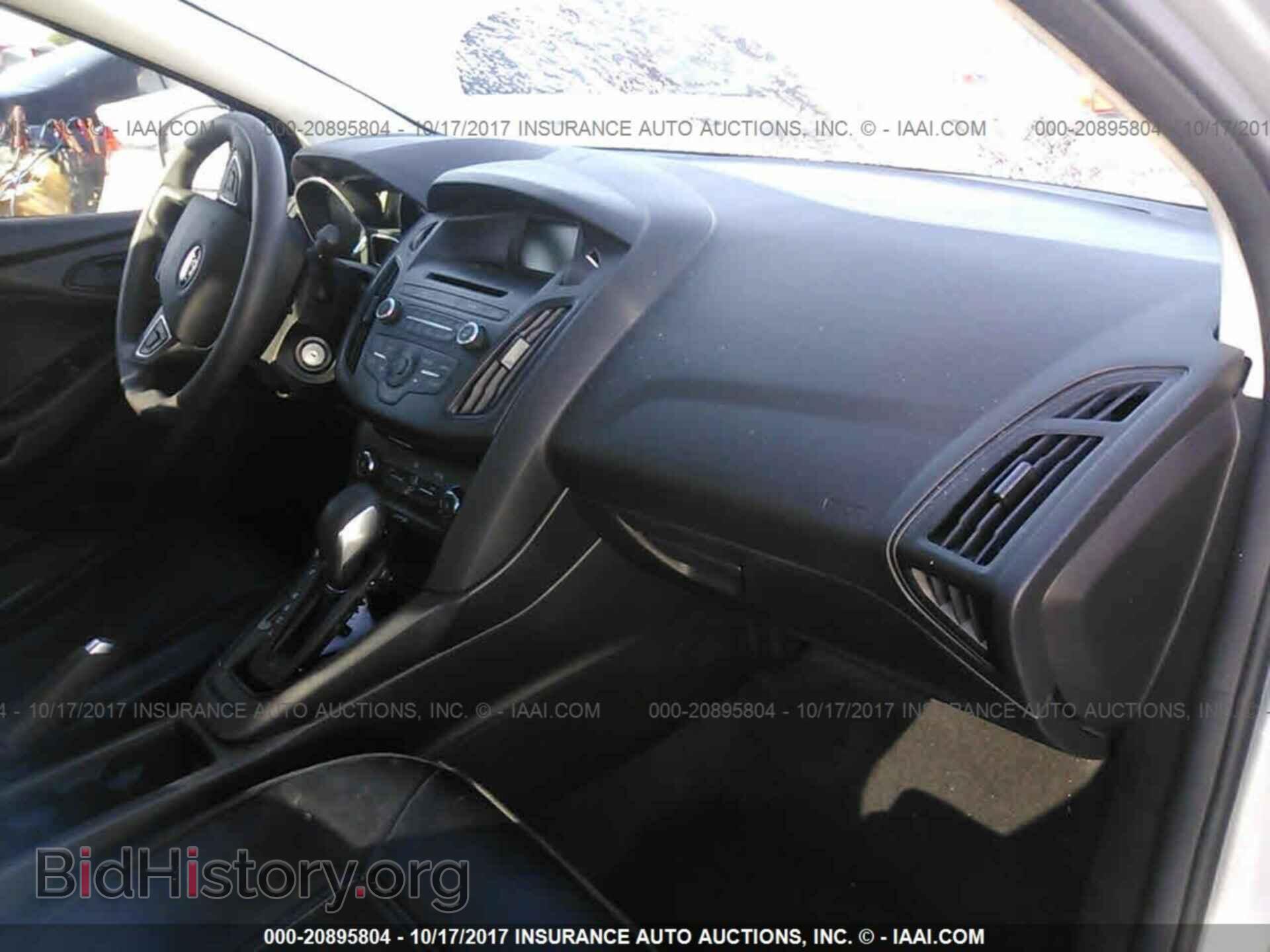 2015 Ford Focus - VIN: 1FADP3E21FL286138 - Photo 5
