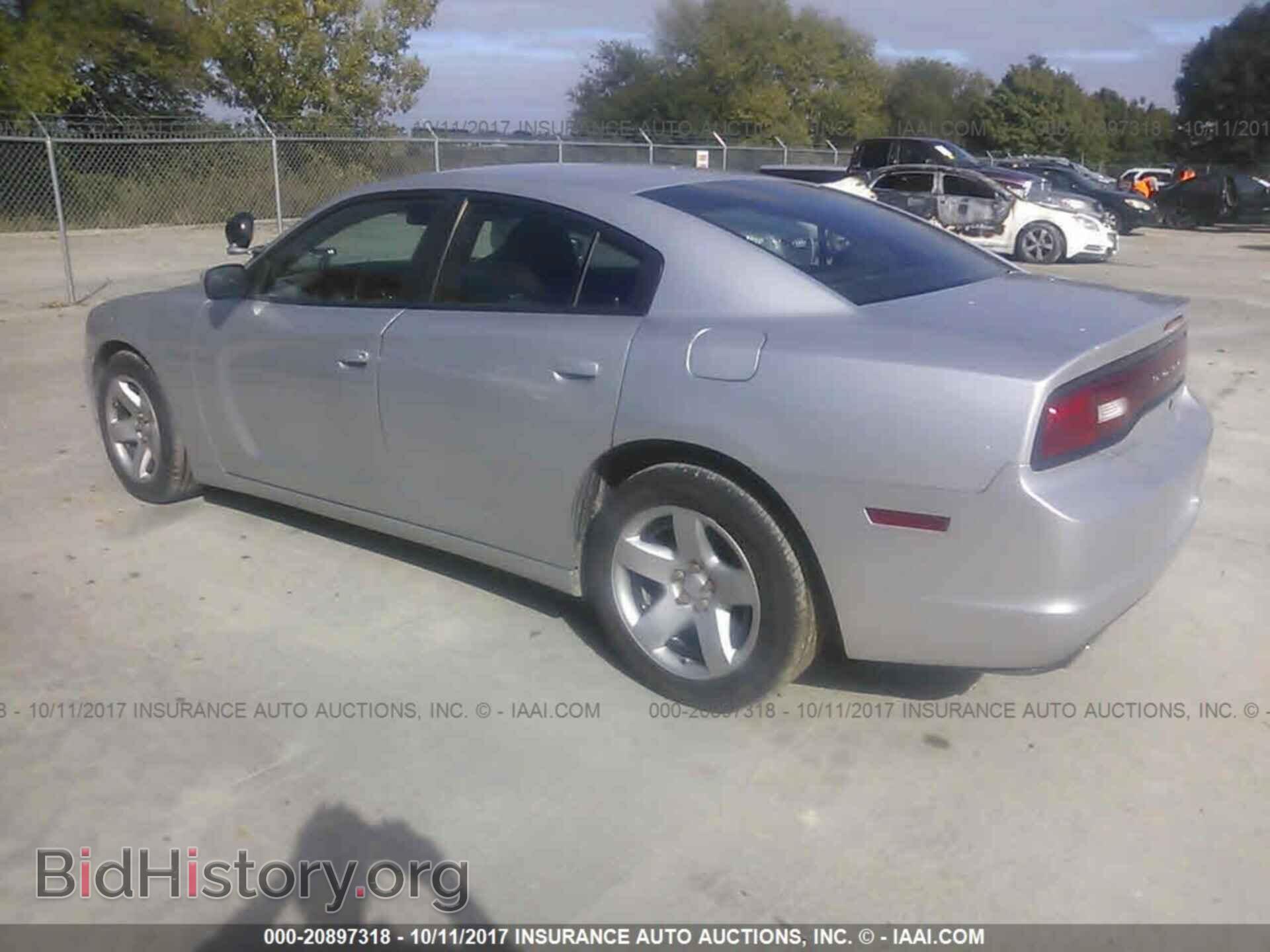 2012 Dodge Charger - VIN: 2C3CDXAT6CH305493 - Фото 3