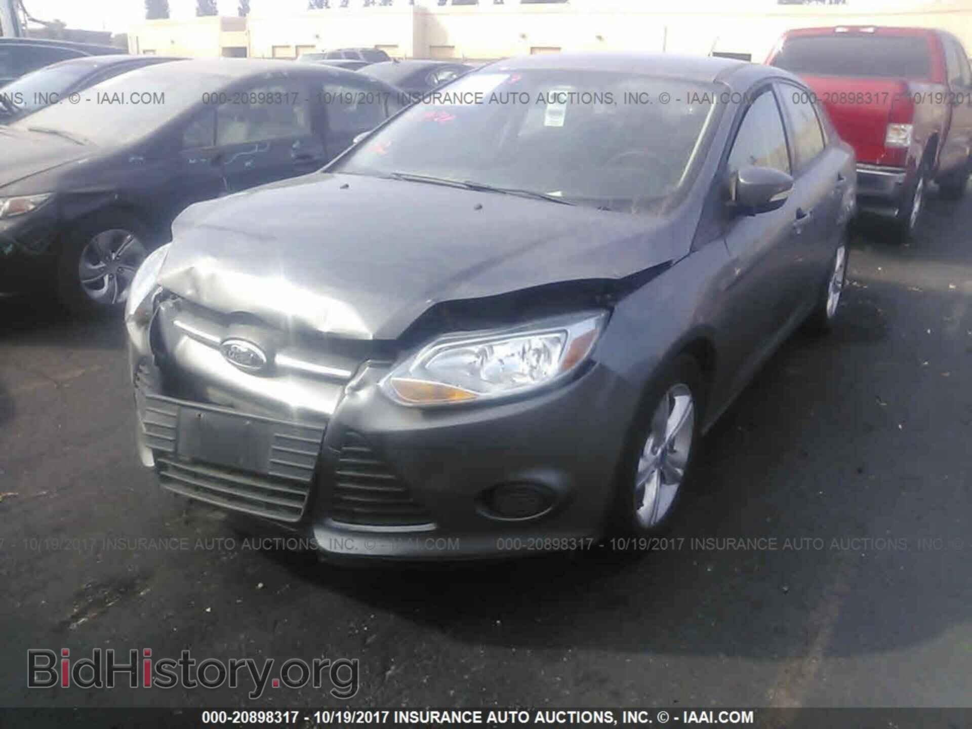 2013 Ford Focus - VIN: 1FADP3F23DL213235 - Photo 2