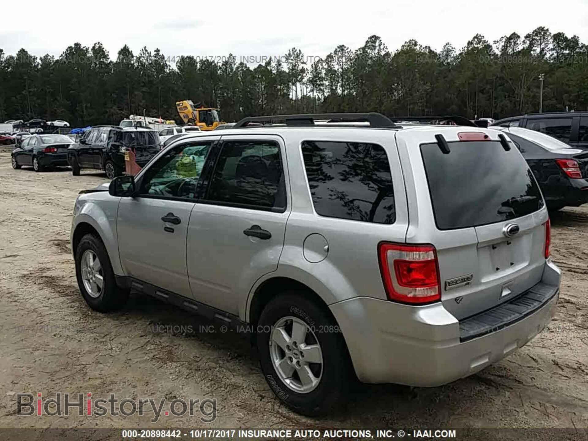 2011 Ford Escape - VIN: 1FMCU9D76BKB29439 - Фото 3