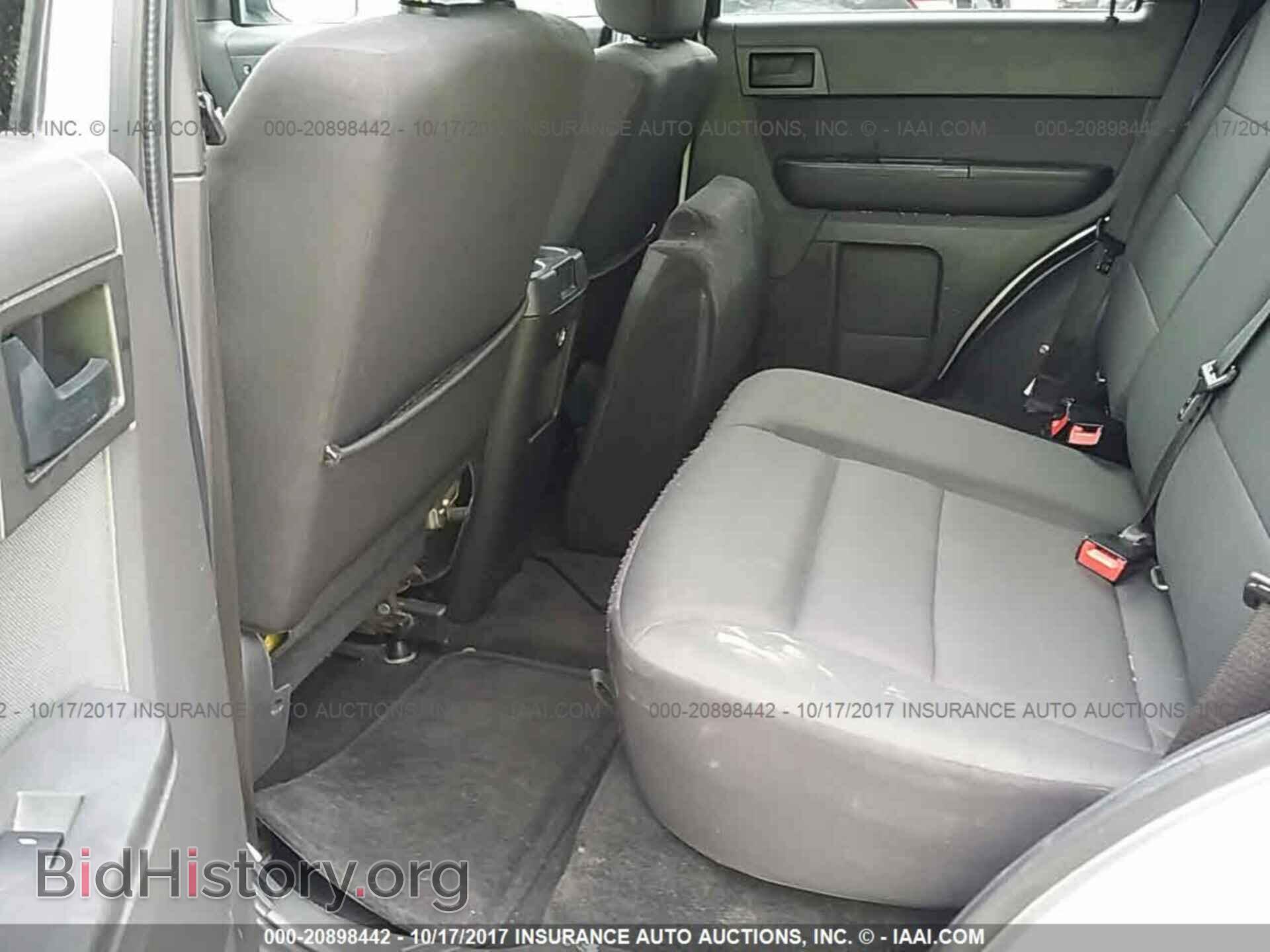 2011 Ford Escape - VIN: 1FMCU9D76BKB29439 - Фото 8