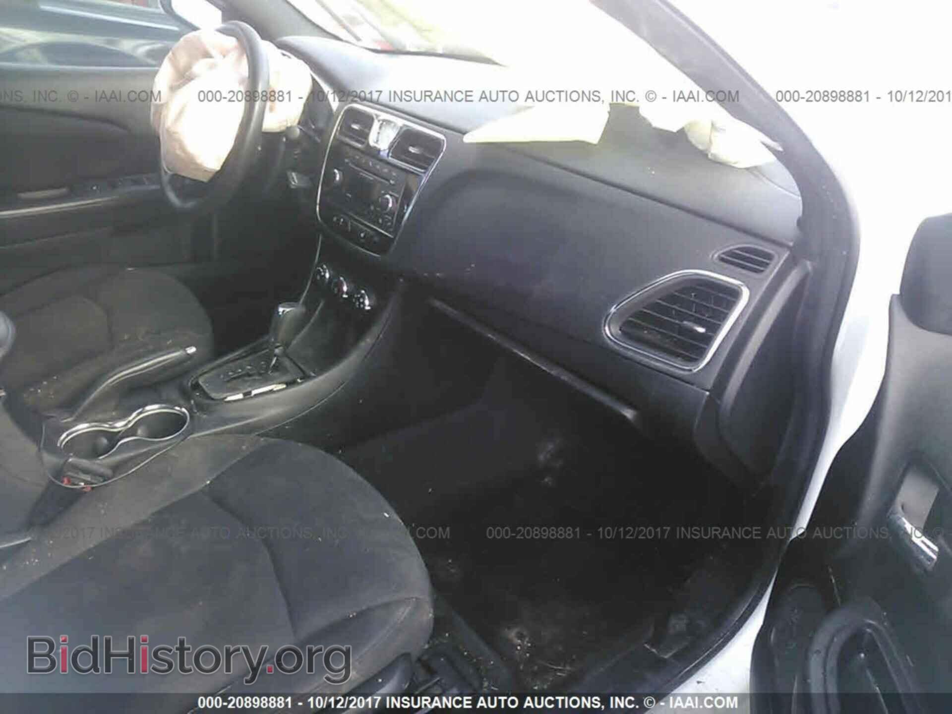 2013 Chrysler 200 - VIN: 1C3CCBAG0DN721511 - Photo 5
