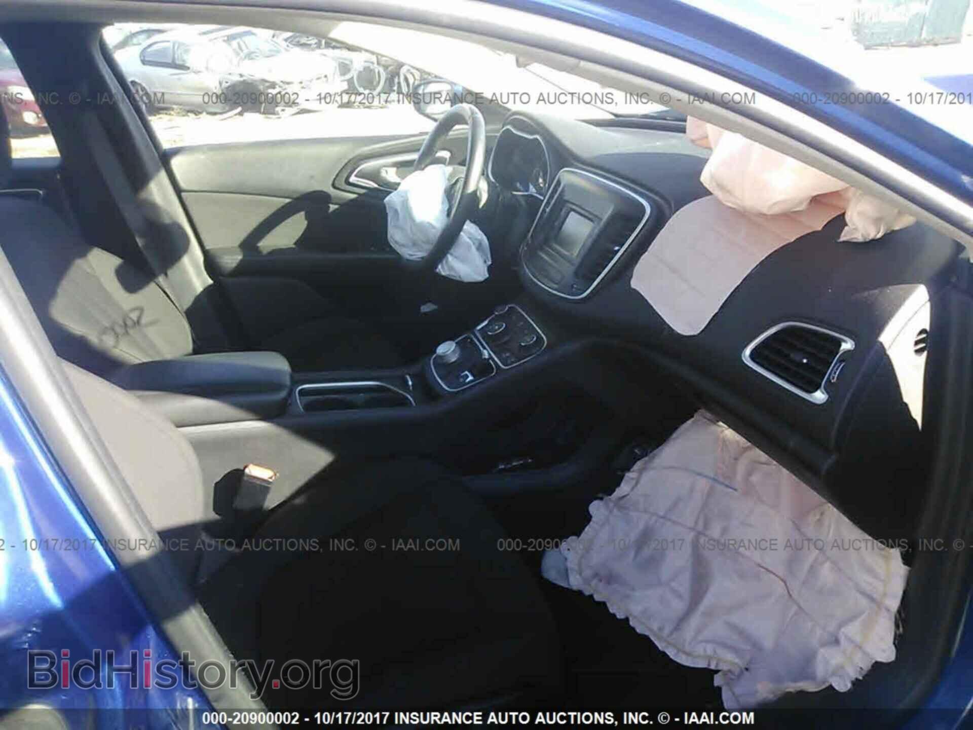 2015 Chrysler 200 - VIN: 1C3CCCAB6FN714690 - Photo 5