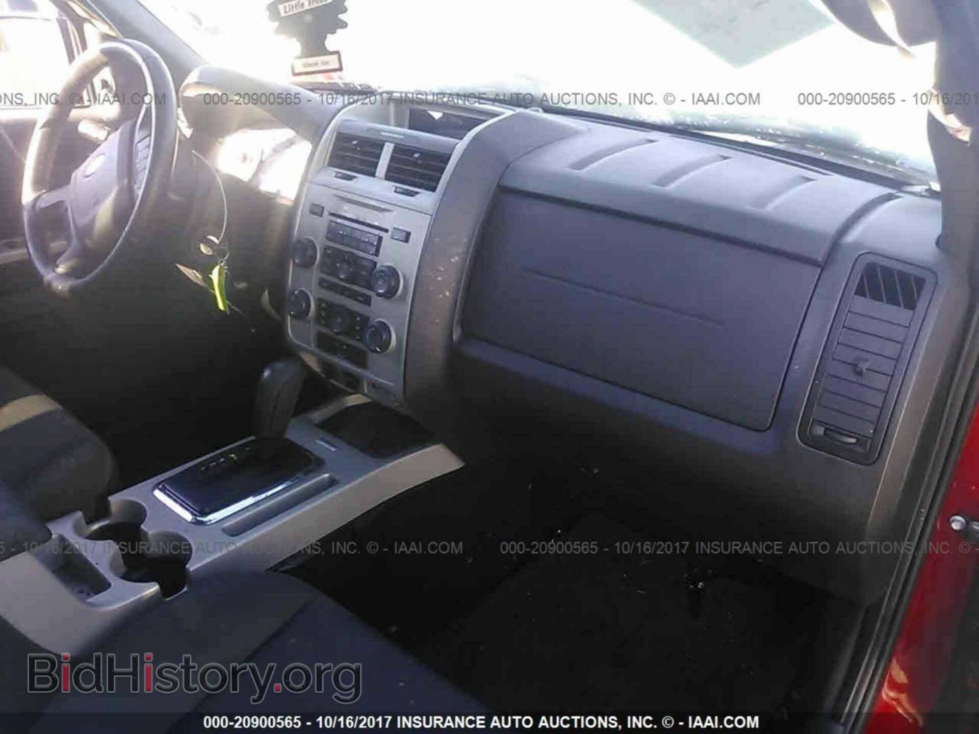 2011 Ford Escape - VIN: 1FMCU9D76BKA97155 - Photo 5