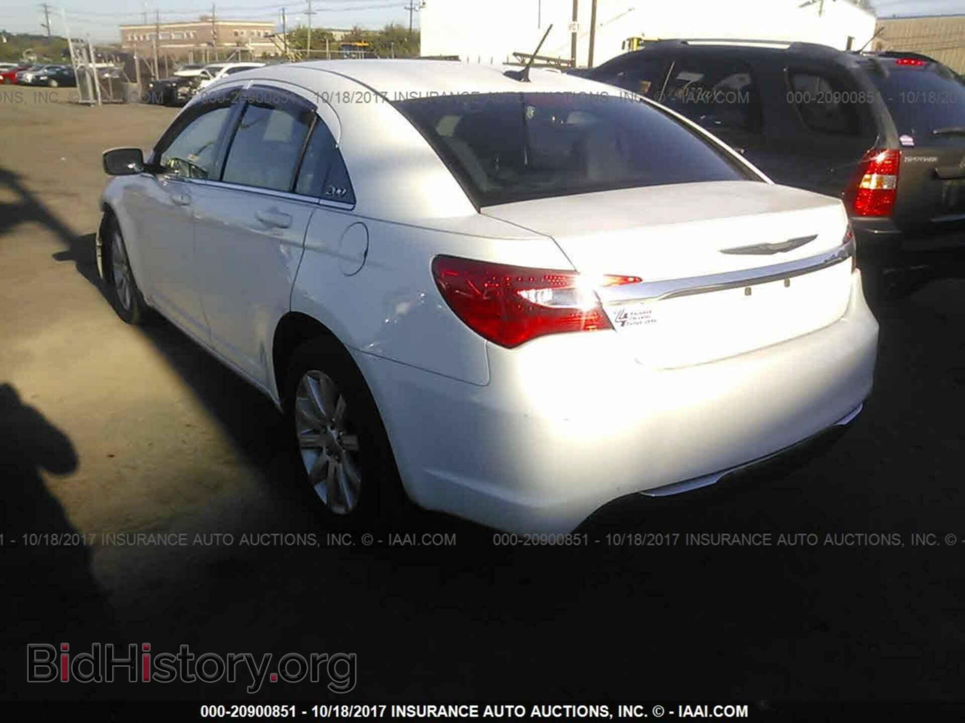 2011 Chrysler 200 - VIN: 1C3BC1FB5BN548200 - Photo 3