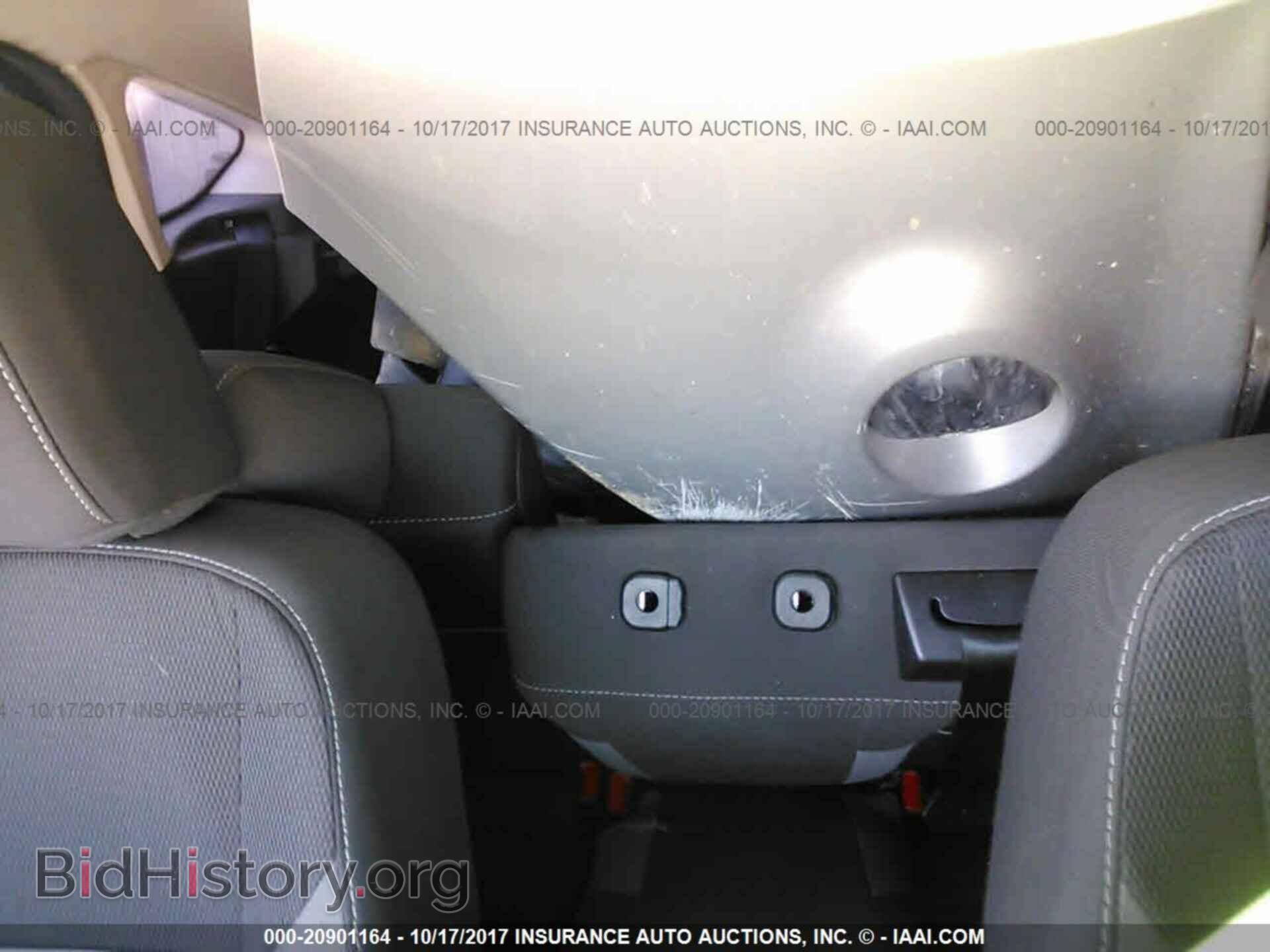 2012 Ford Focus - VIN: 1FAHP3K20CL405380 - Photo 8