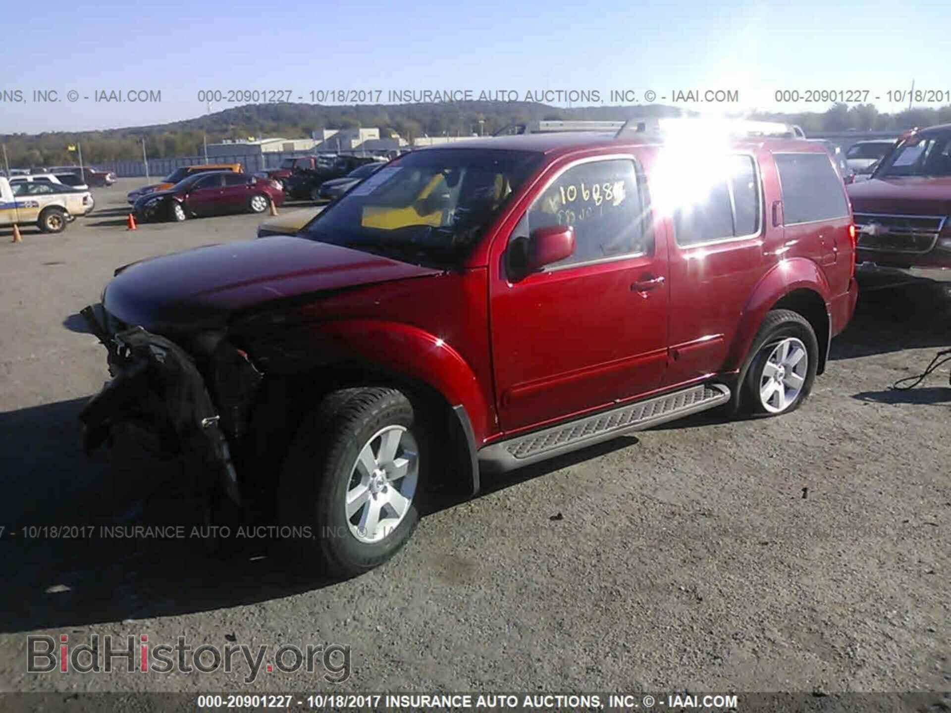 2012 Nissan Pathfinder - VIN: 5N1AR1NB5CC621565 - Фото 2