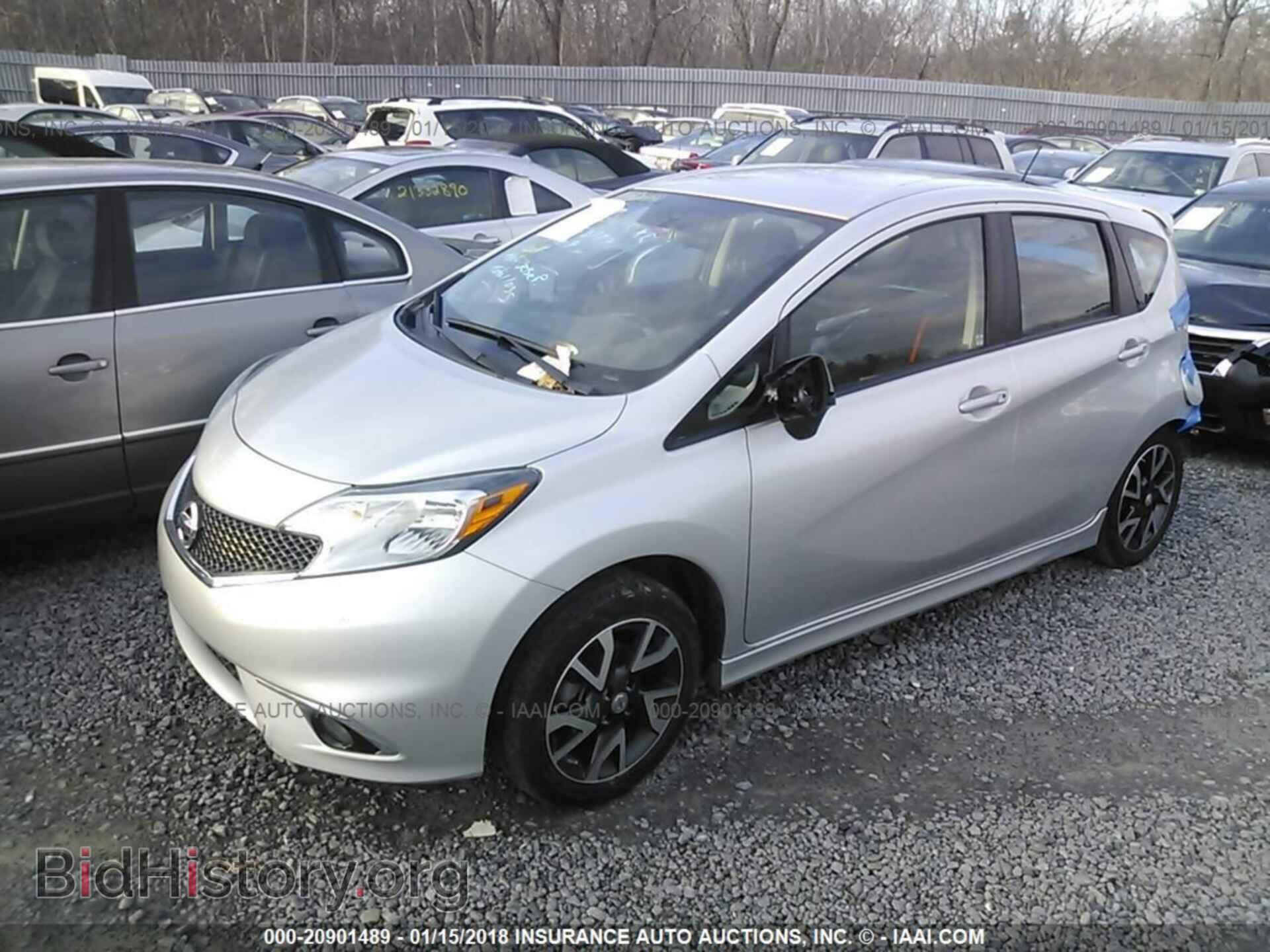 2015 Nissan Versa note - VIN: 3N1CE2CP6FL439754 - Фото 2