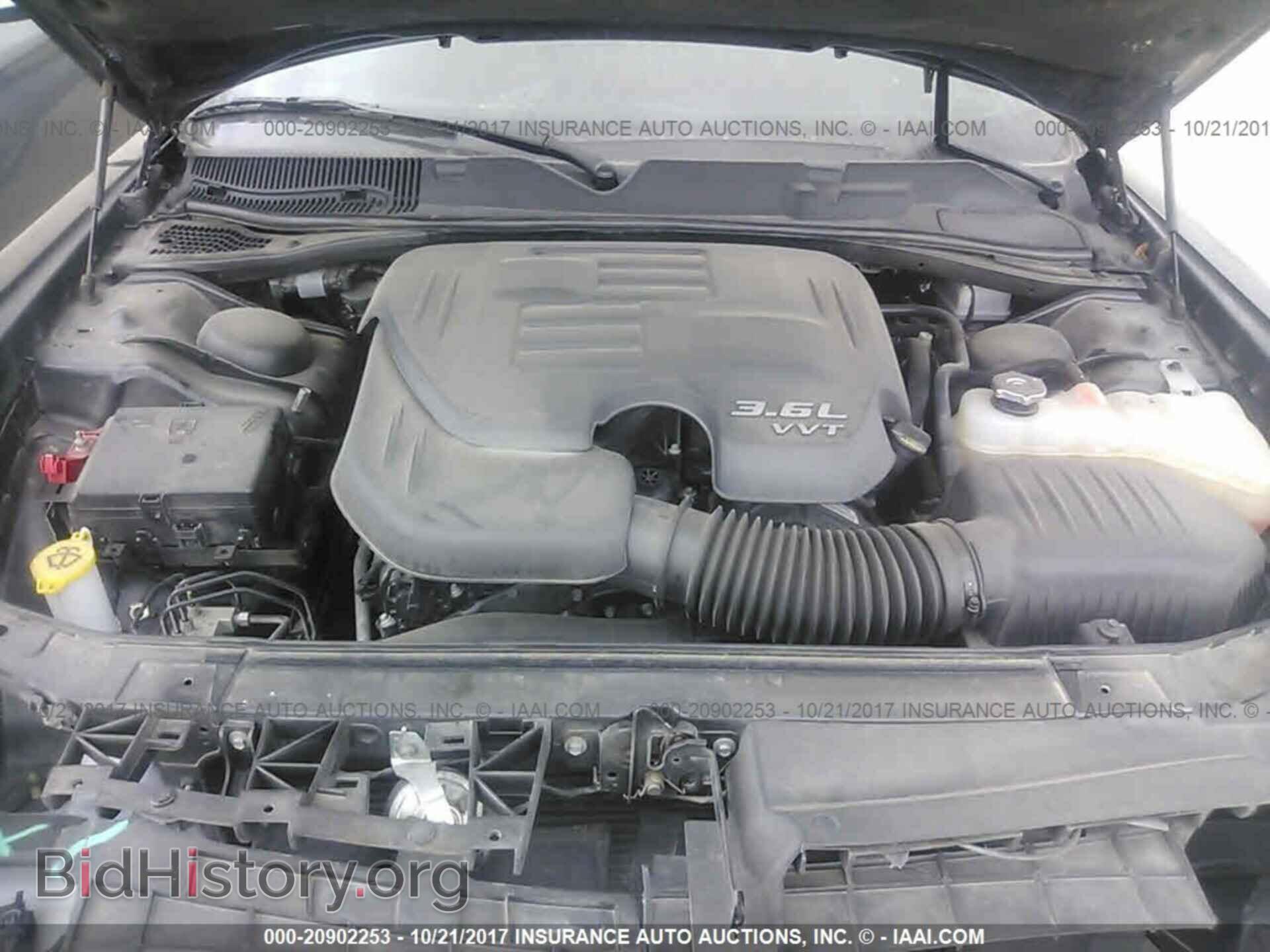 2016 Dodge Challenger - VIN: 2C3CDZAG4GH200679 - Photo 10