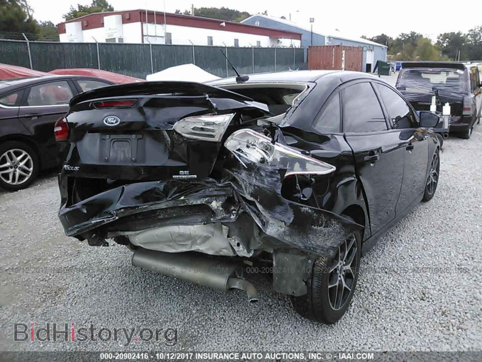 2016 Ford Focus - VIN: 1FADP3F23GL390579 - Photo 6