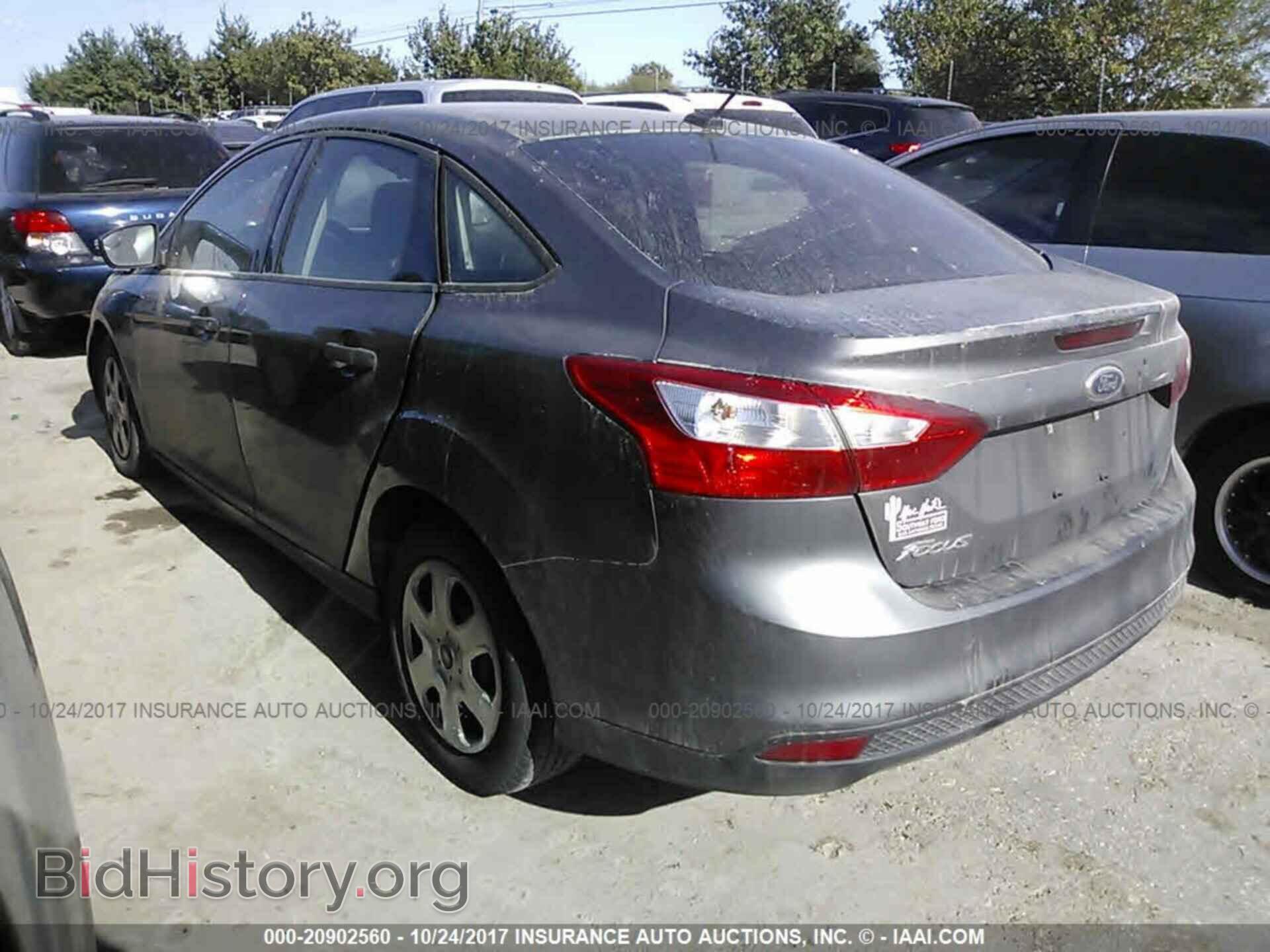 2012 Ford Focus - VIN: 1FAHP3E28CL289776 - Photo 3