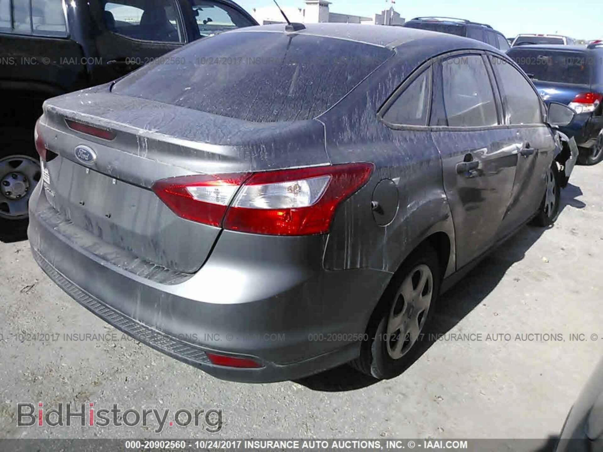 2012 Ford Focus - VIN: 1FAHP3E28CL289776 - Photo 4