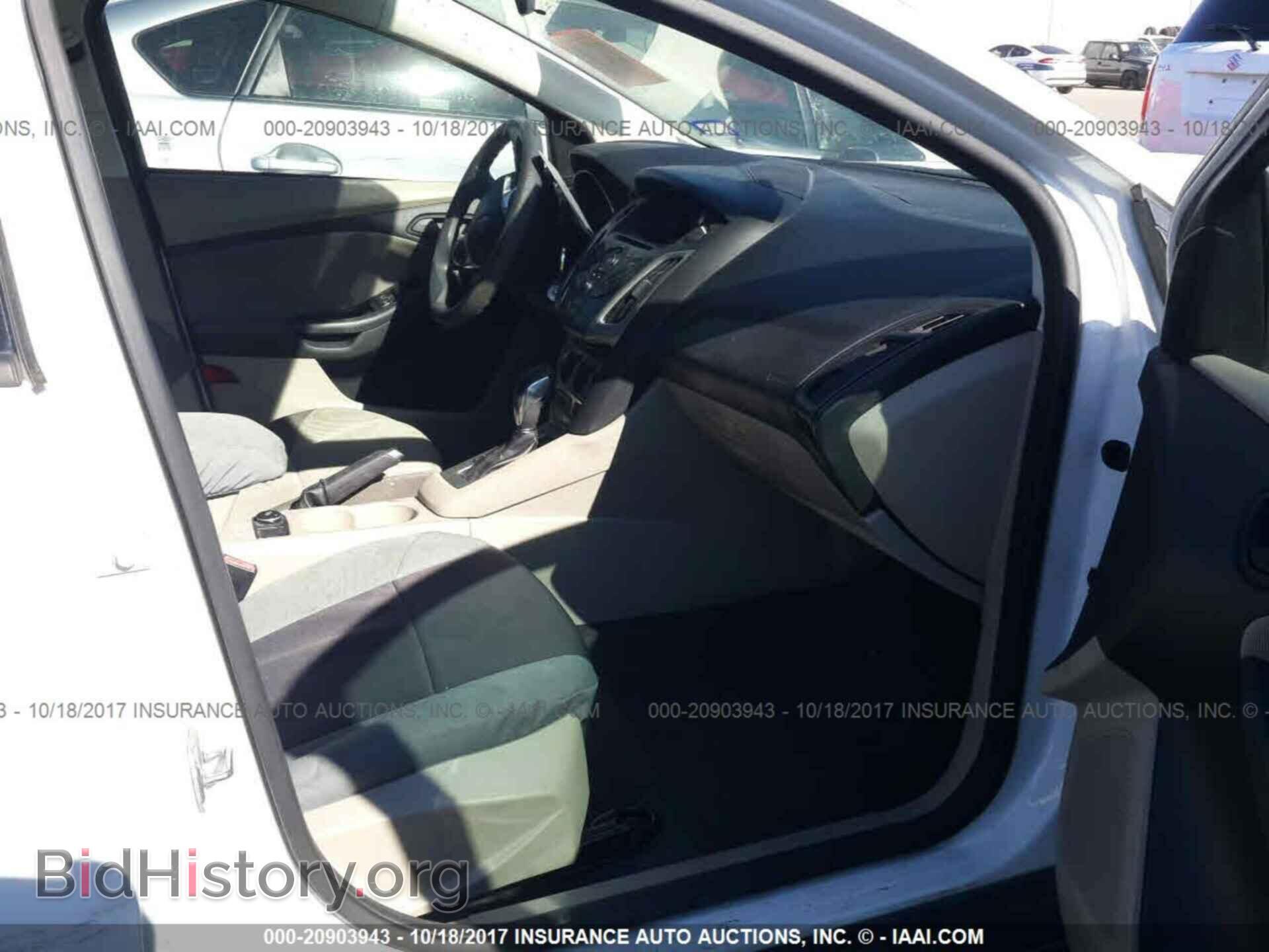 2012 Ford Focus - VIN: 1FAHP3K23CL106997 - Photo 5