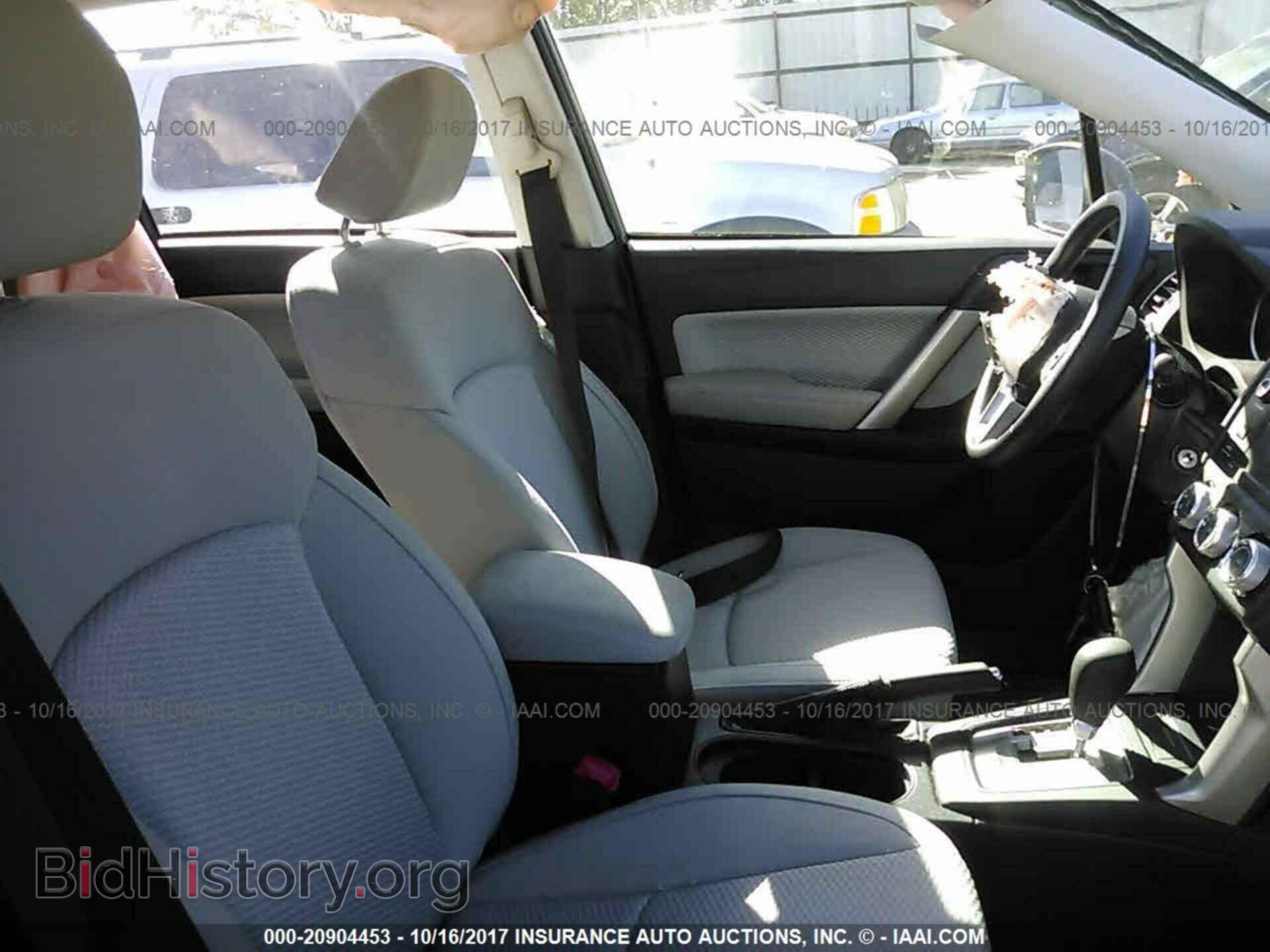 2017 Subaru Forester - VIN: JF2SJAAC0HH586007 - Photo 5