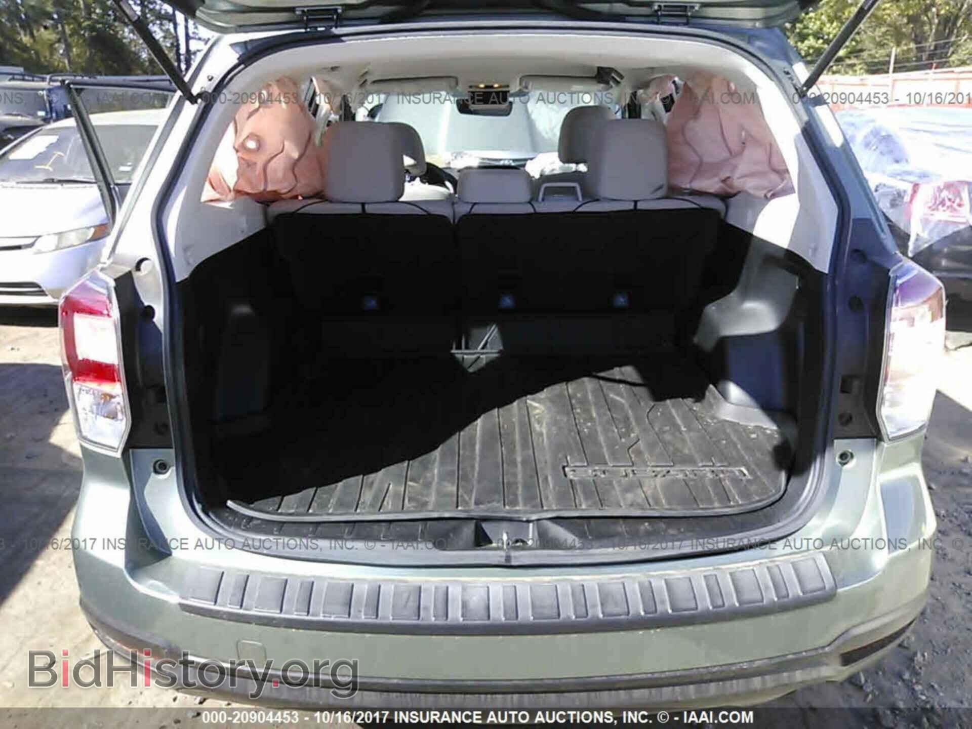 2017 Subaru Forester - VIN: JF2SJAAC0HH586007 - Photo 8