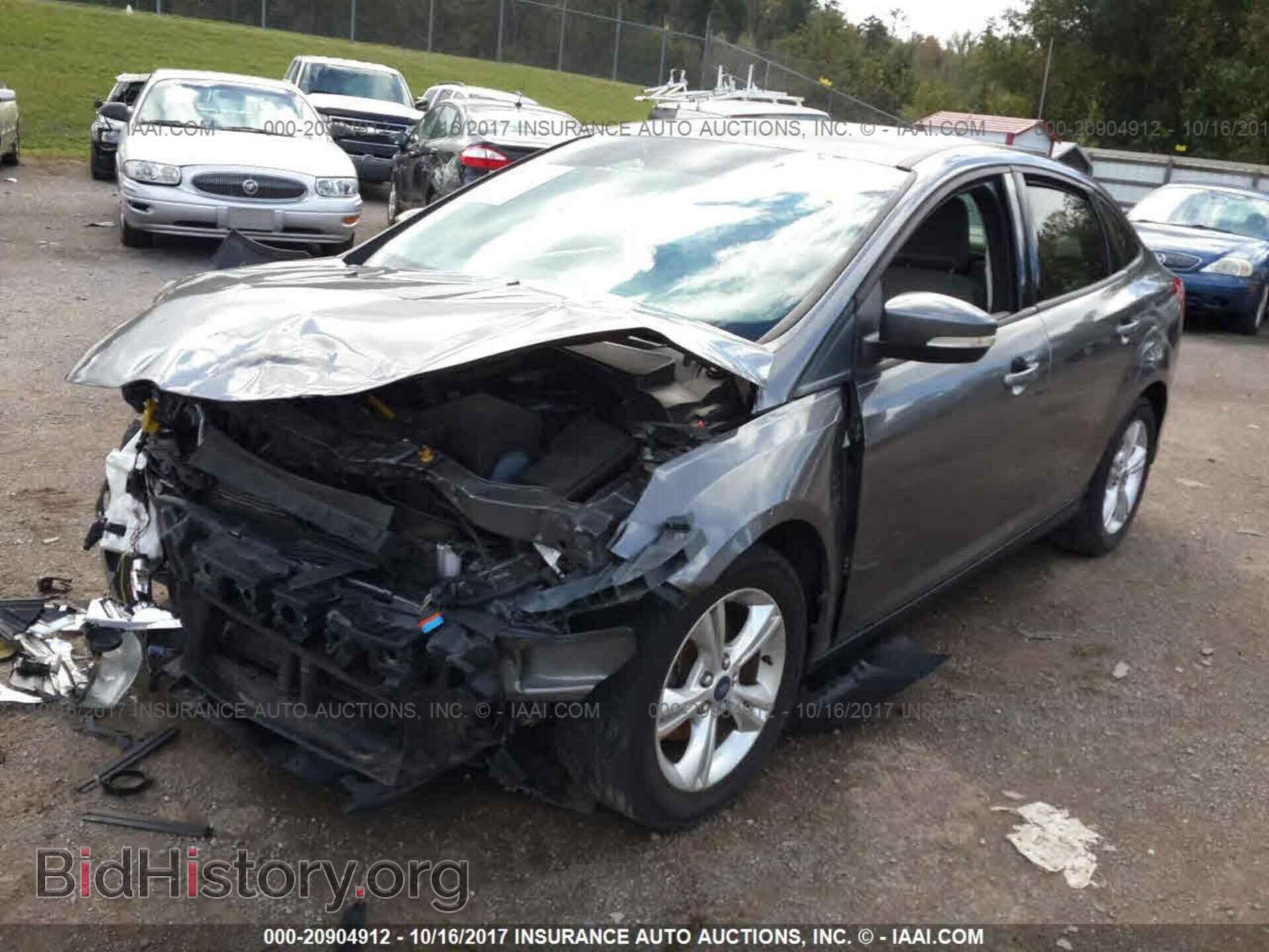 2013 Ford Focus - VIN: 1FADP3F29DL203647 - Photo 2
