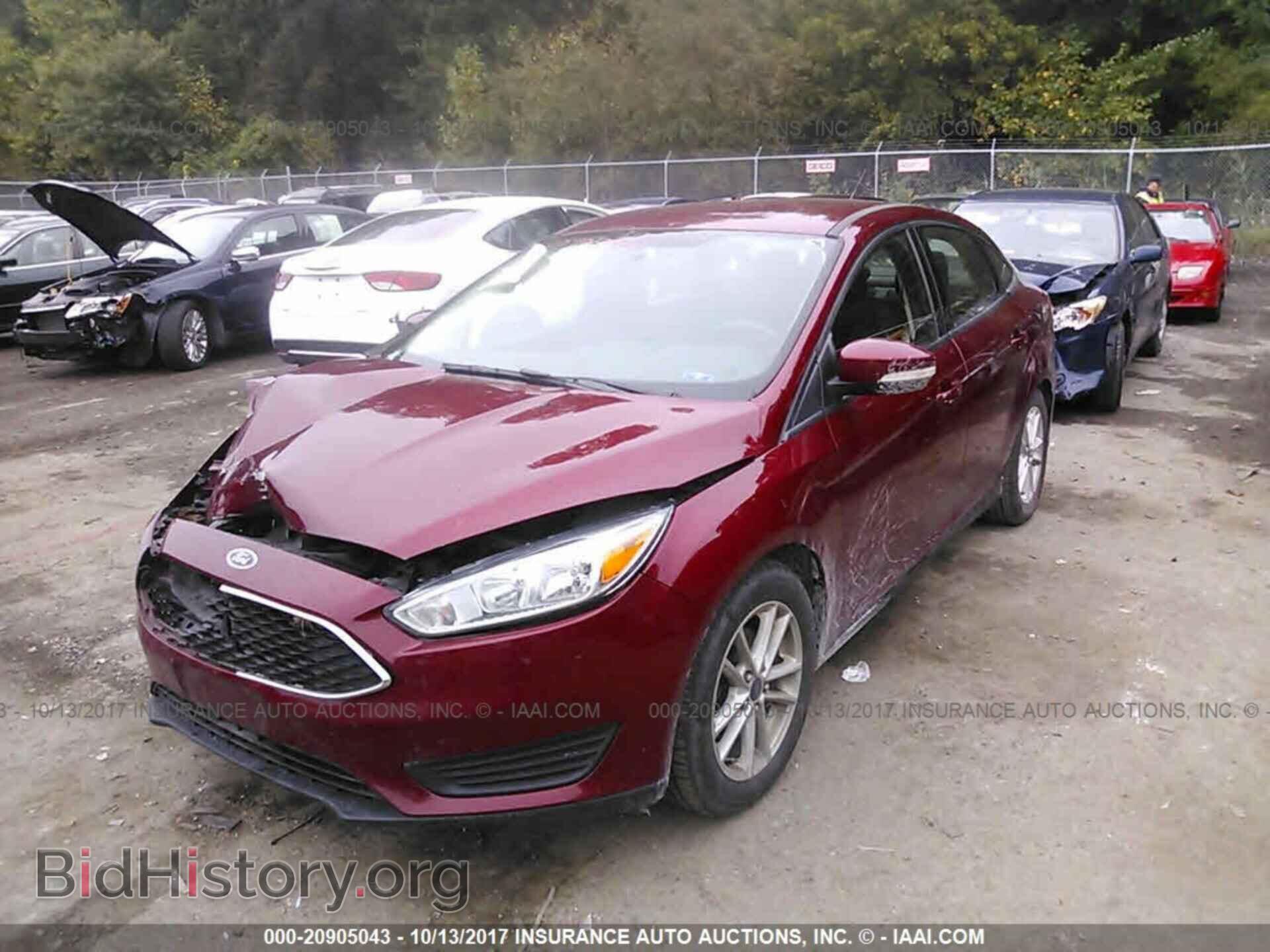 2015 Ford Focus - VIN: 1FADP3F24FL215868 - Фото 2