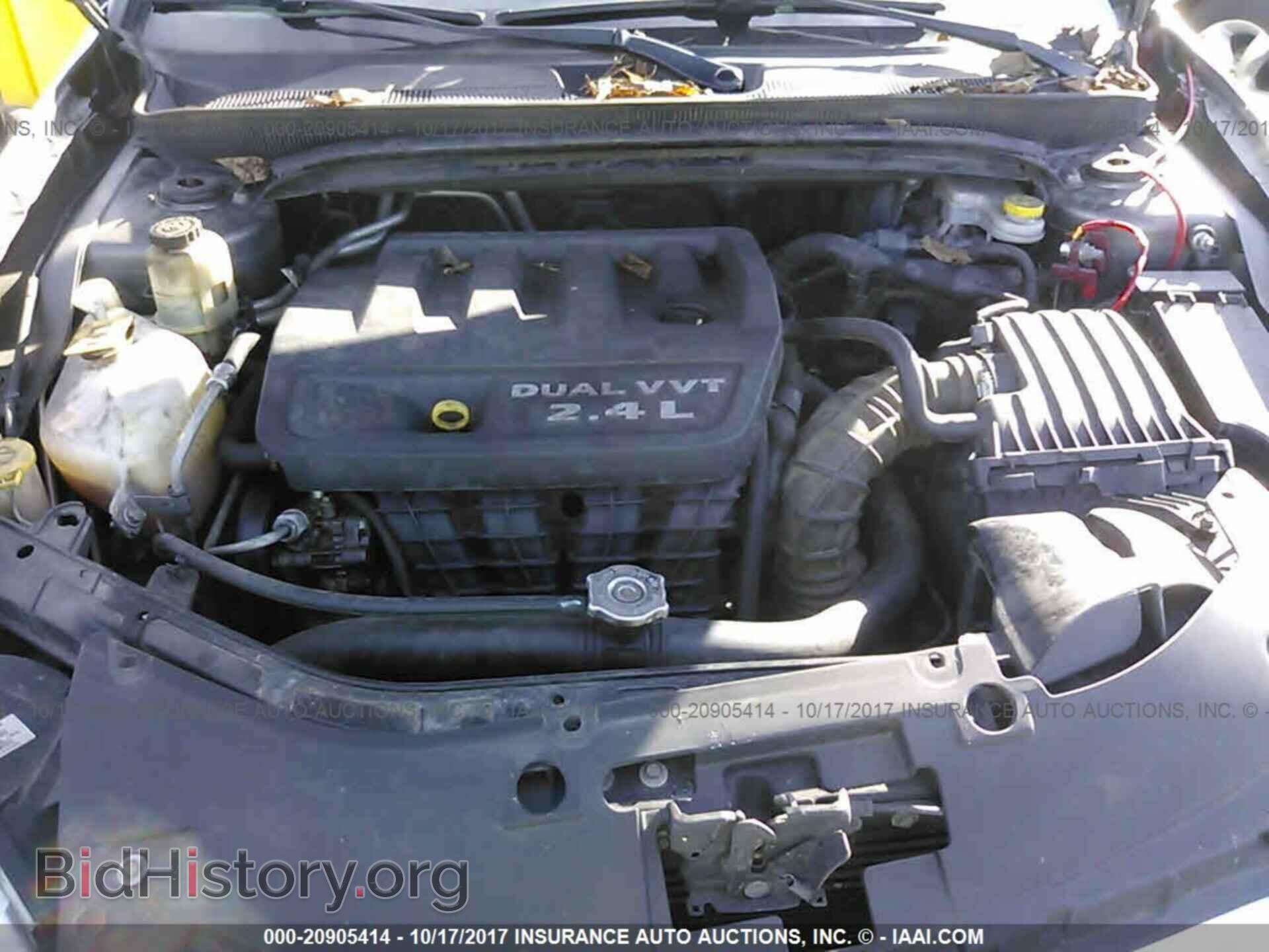 2013 Chrysler 200 - VIN: 1C3CCBBB1DN553526 - Фото 10