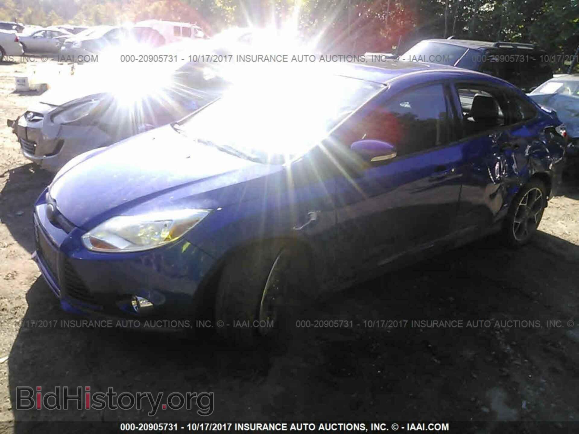 2013 Ford Focus - VIN: 1FADP3F22DL180616 - Фото 2