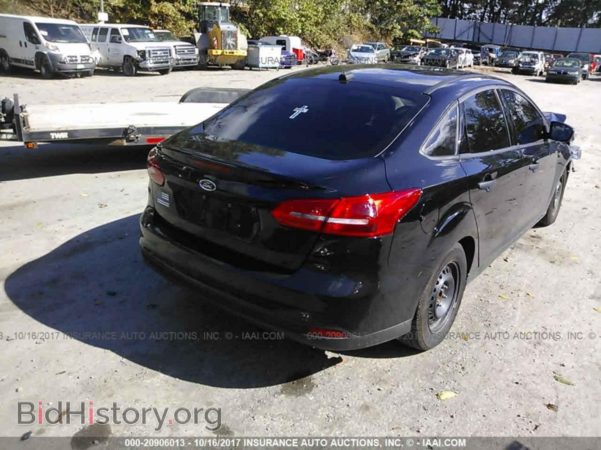2016 Ford Focus - VIN: 1FADP3E28GL403246 - Фото 4