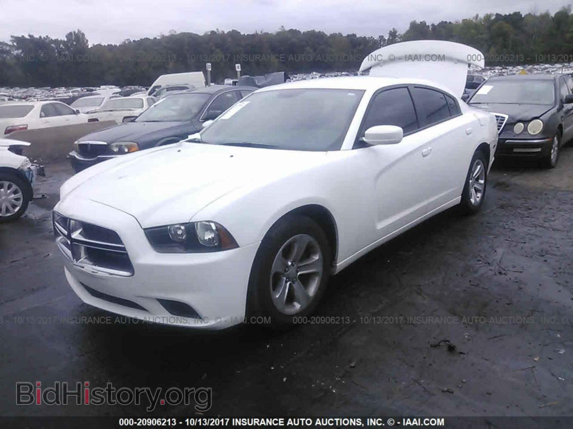 2014 Dodge Charger - VIN: 2C3CDXBGXEH209225 - Фото 2
