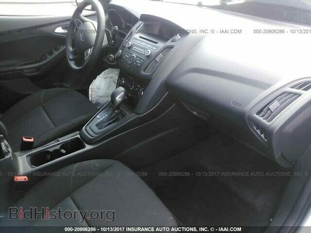 2017 Ford Focus - VIN: 1FADP3K25HL302011 - Photo 5