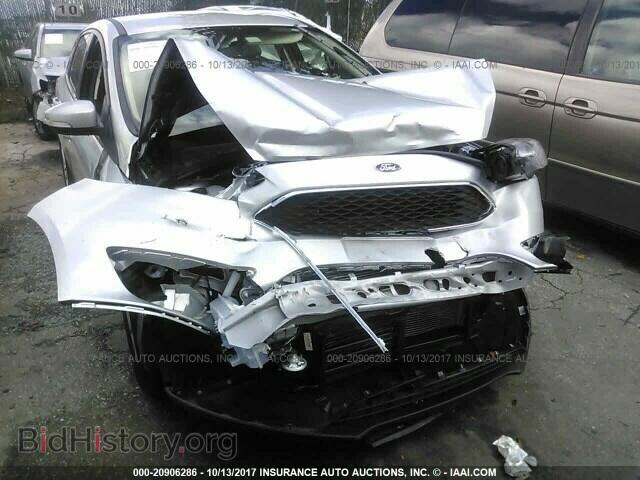 2017 Ford Focus - VIN: 1FADP3K25HL302011 - Photo 6