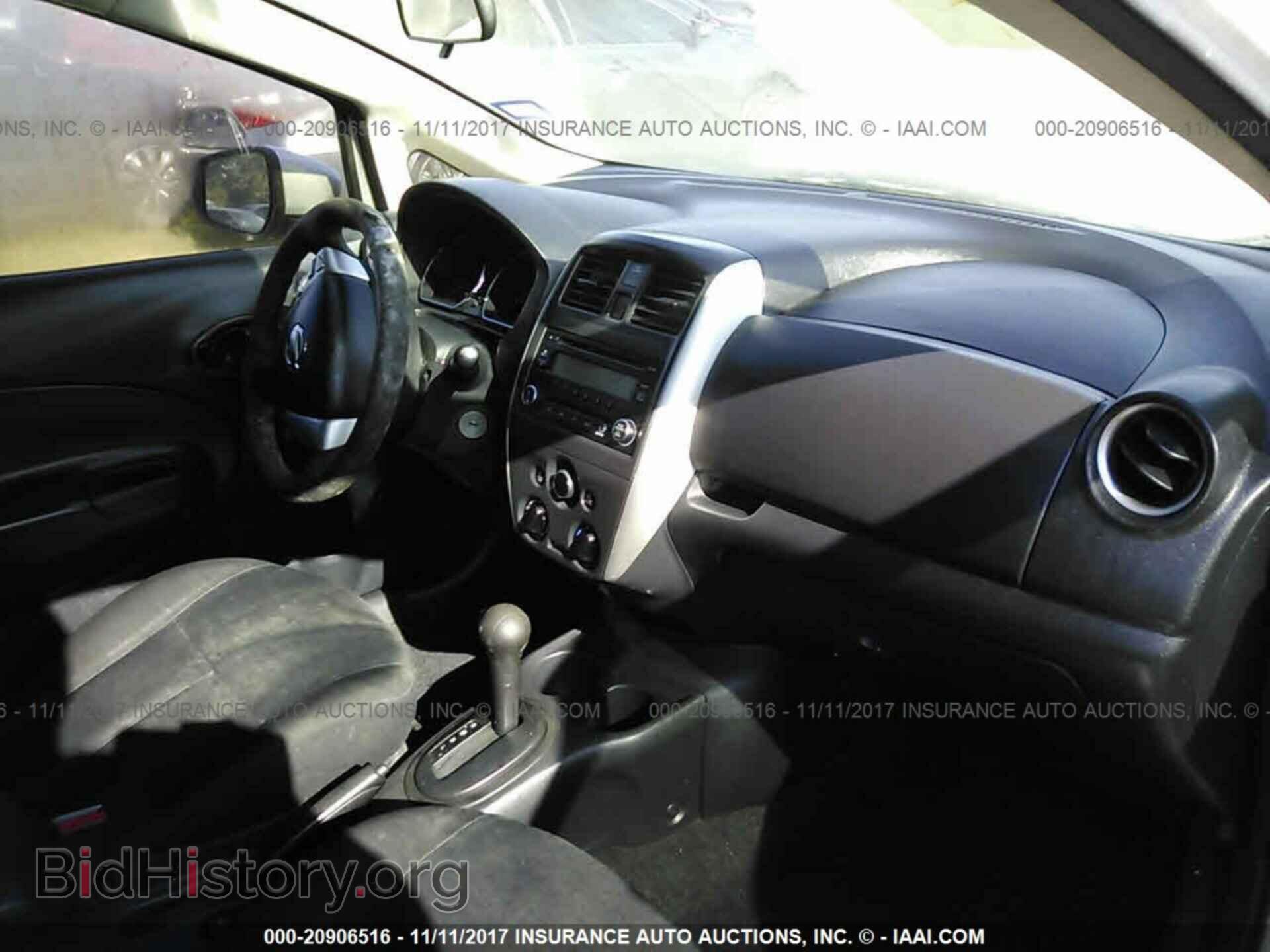 2015 Nissan Versa note - VIN: 3N1CE2CP9FL351345 - Photo 5