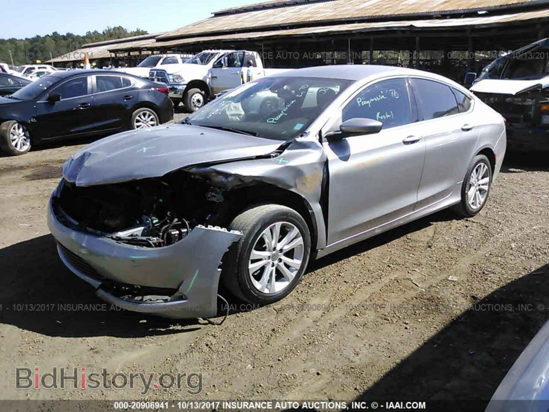 2015 Chrysler 200 - VIN: 1C3CCCAB9FN759901 - Photo 2