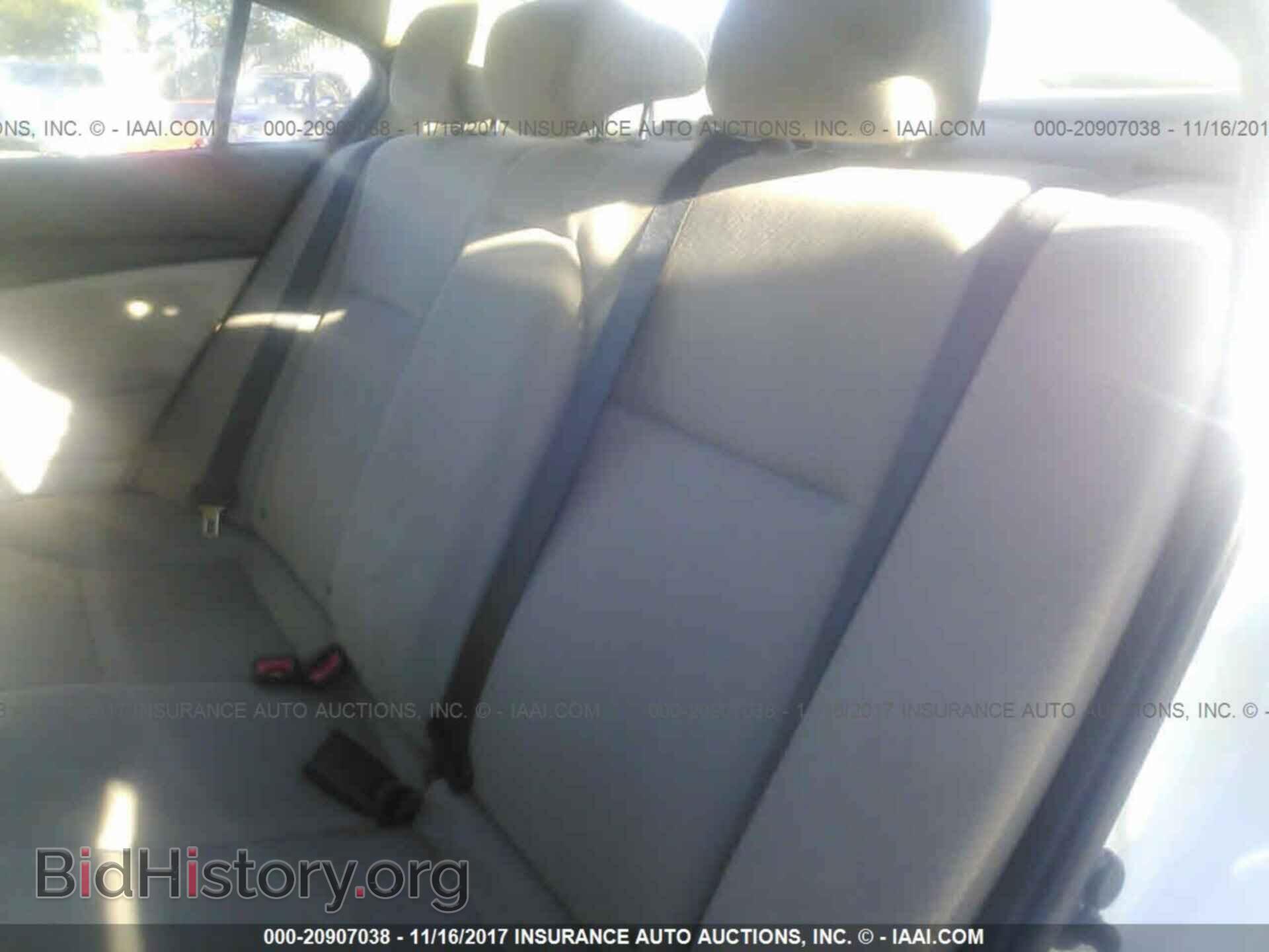 2013 Honda Civic - VIN: 2HGFB2F58DH522672 - Photo 8
