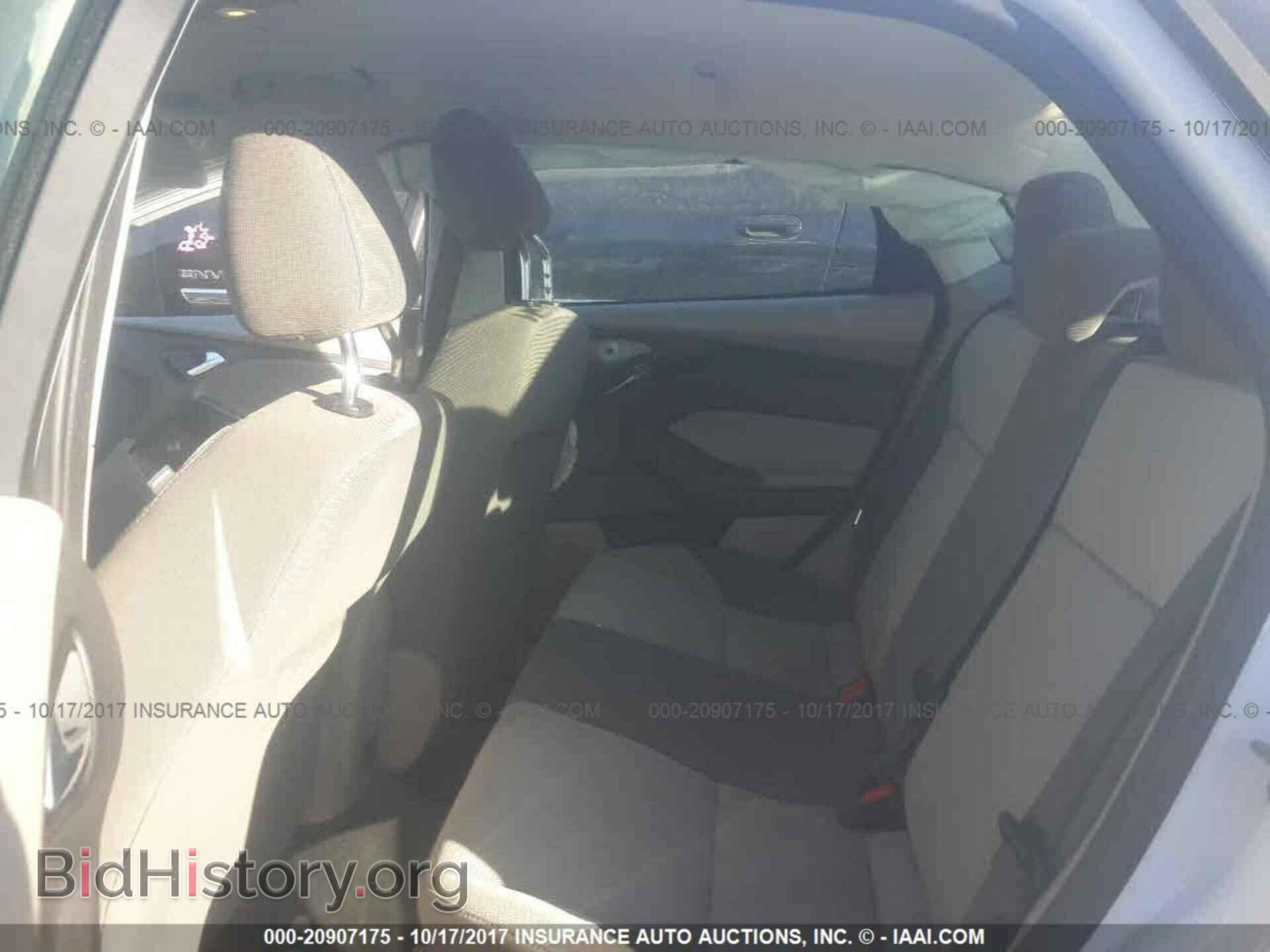 2012 Ford Focus - VIN: 1FAHP3F25CL126064 - Photo 8